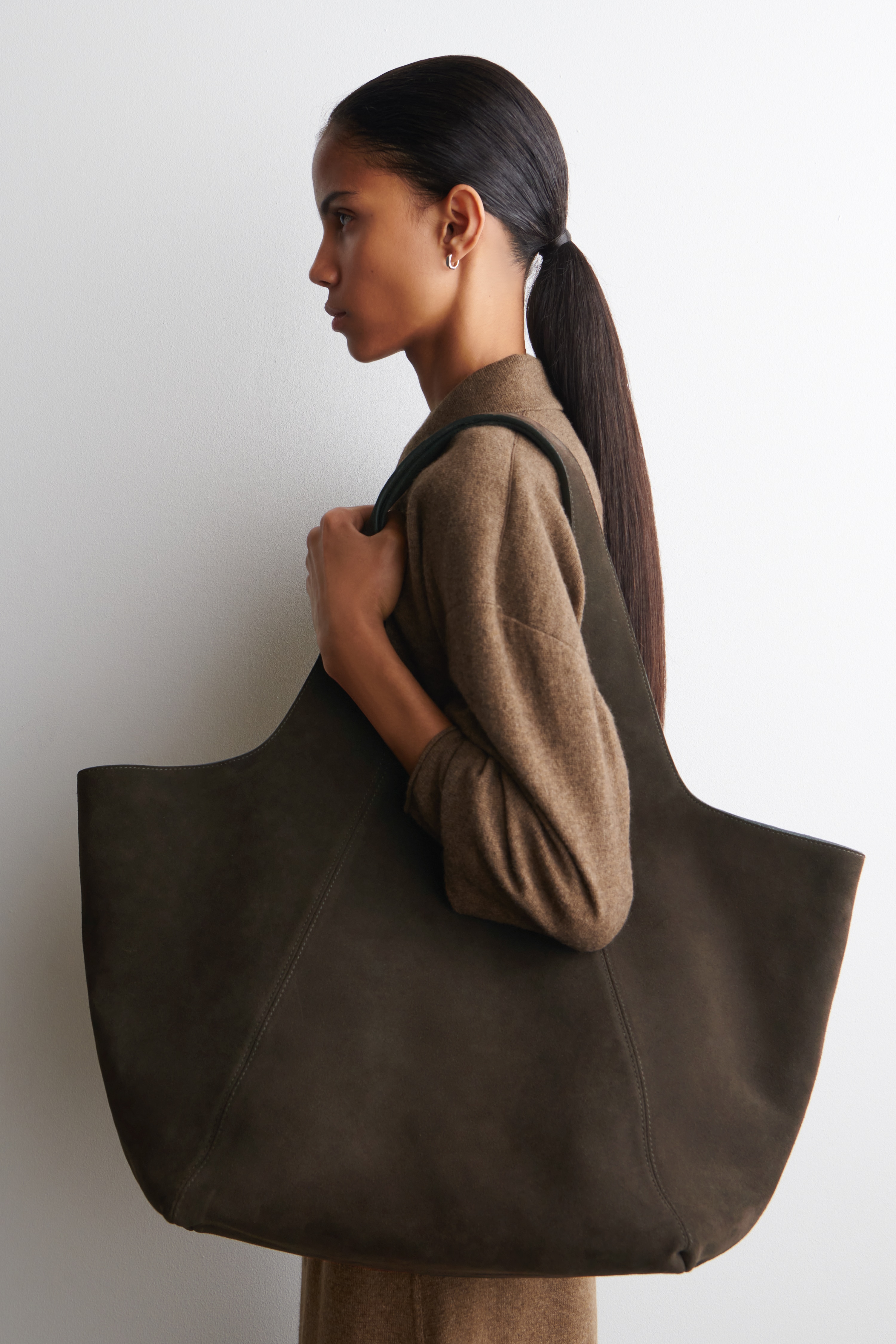 GEBOGEN TOTE BAG - SUEDE - BRUIN