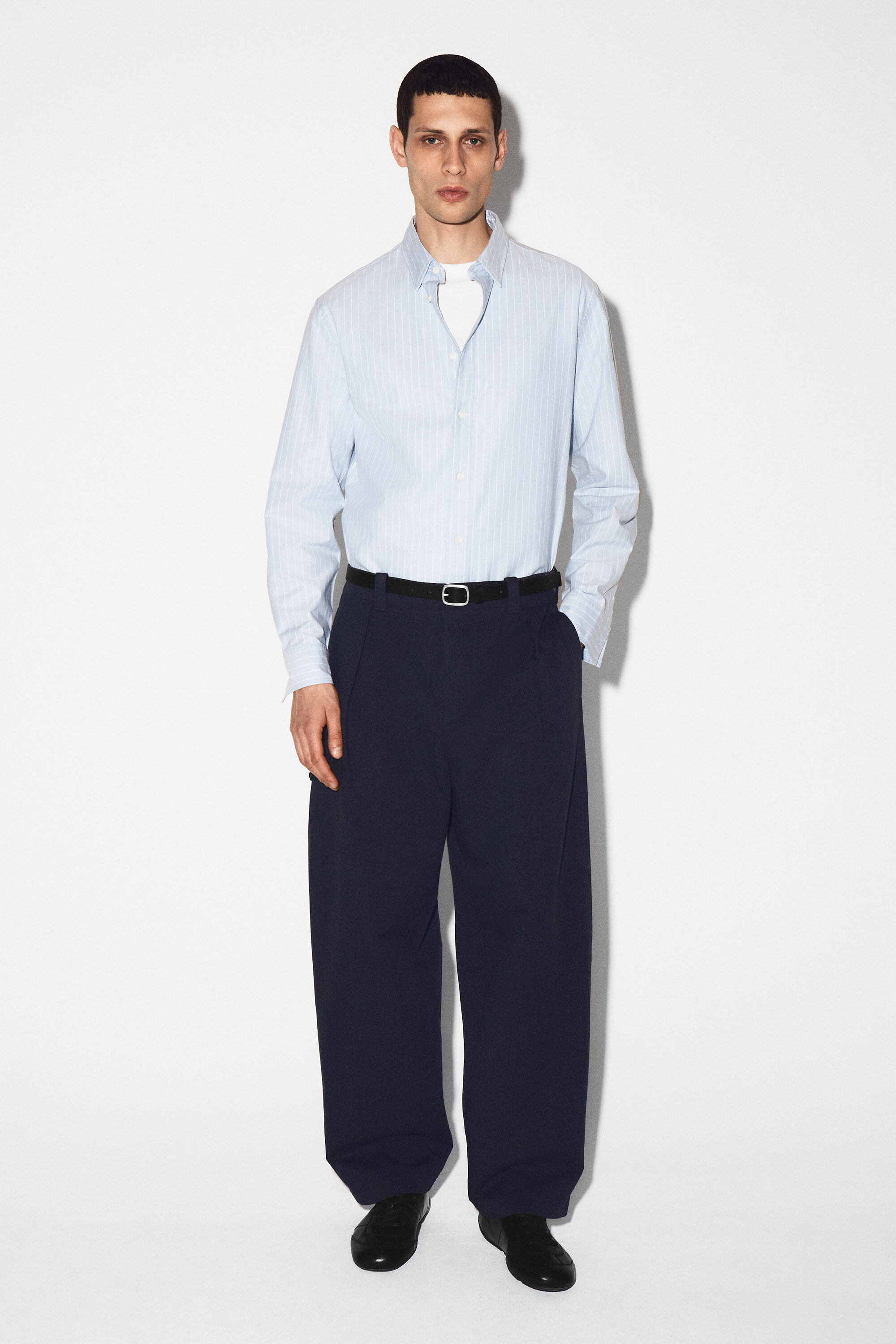 COTTON-BLEND BARREL-LEG UTILITY PANTS - NAVY | COS CA