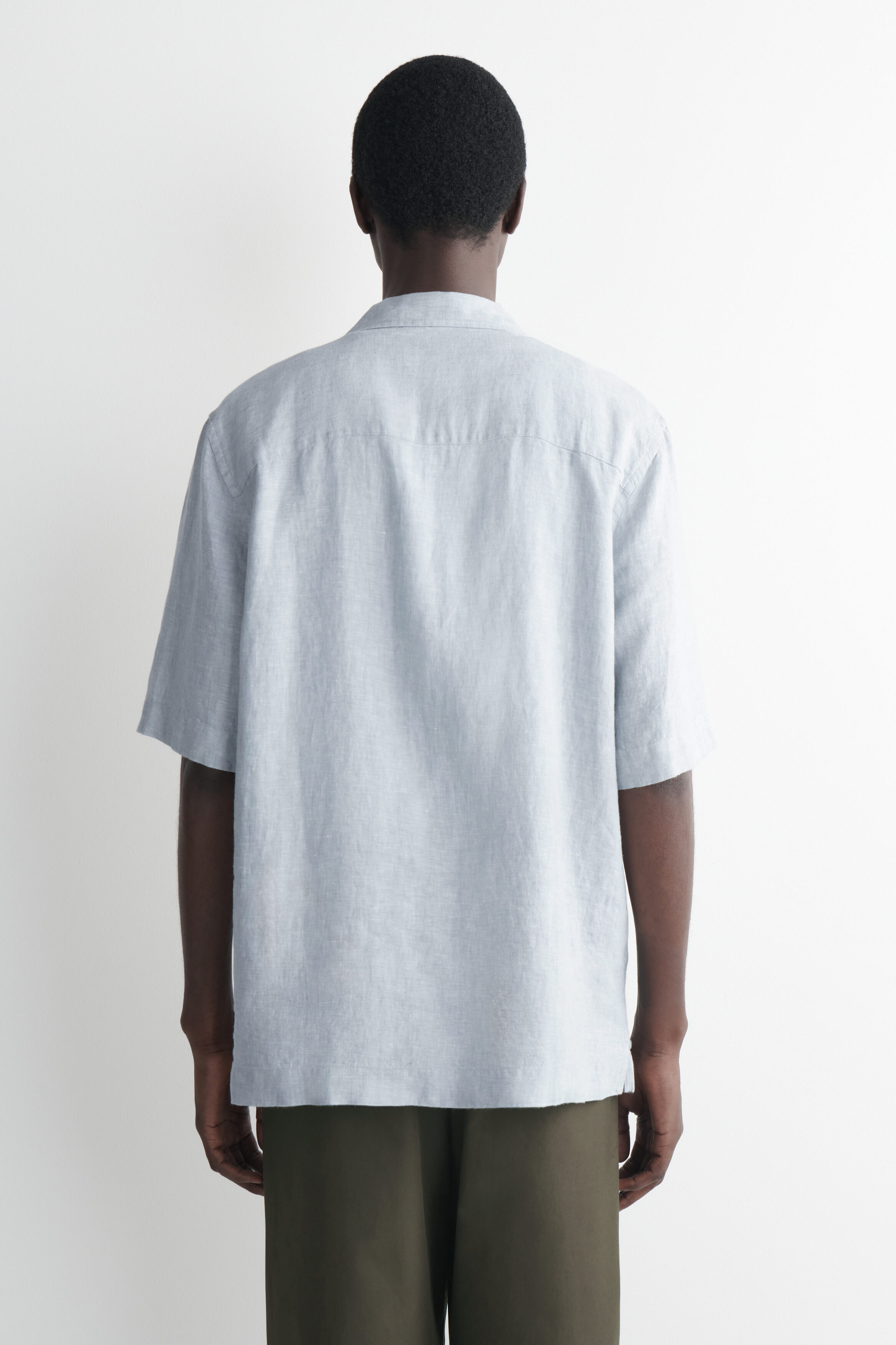 CAMP-COLLAR SHORT-SLEEVED LINEN SHIRT - DUSTY BLUE | COS NO