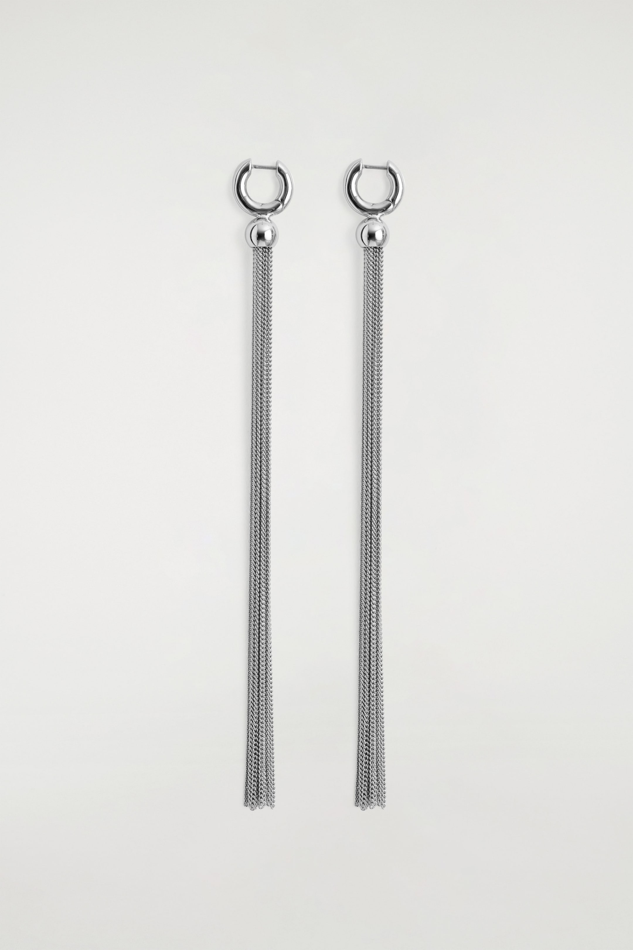 ELONGATED TASSELLED EARRINGS