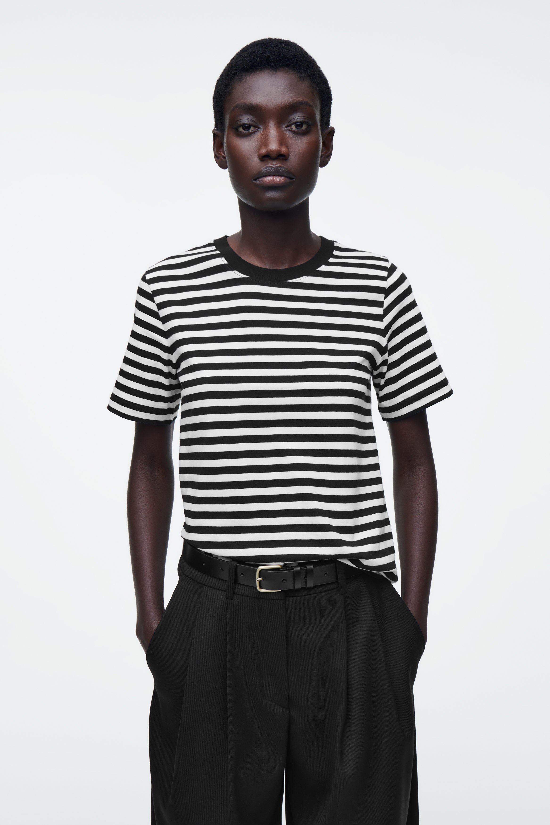 Tシャツ・カットソー BIELO CASH KNIT T-SHIRT BLACK Colorblock Knitted T-shirt | PORSCHE SHOP