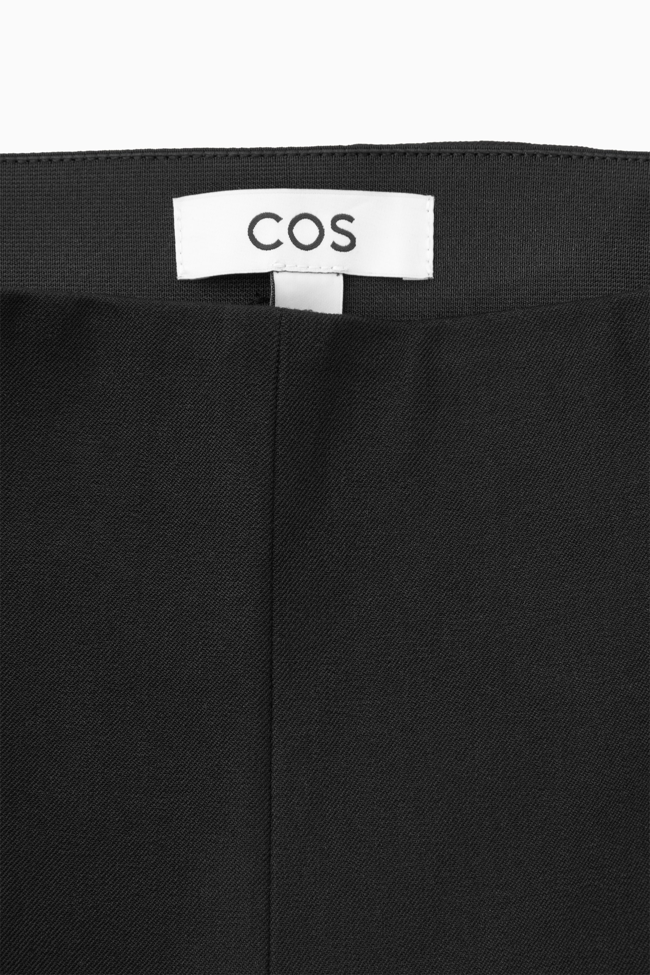 Grösseres Bild ansehen: ELEGANTE HOSE IN SCHMALER PASSFORM - SCHWARZ - DAMEN | H&M CH 2