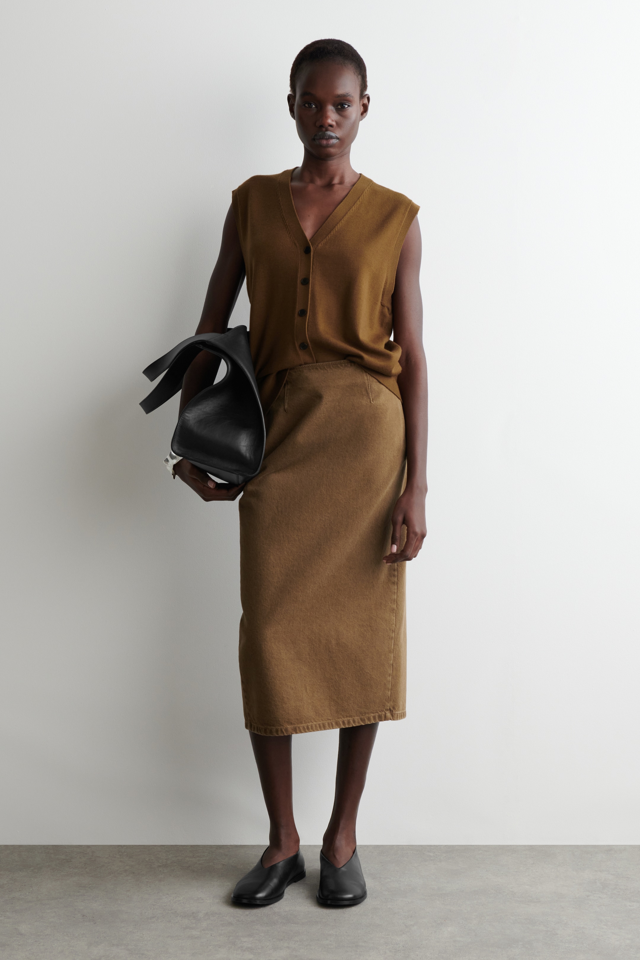 View larger image: STRAIGHT DENIM MIDI SKIRT - BROWN - Ladies | H&M GB 1
