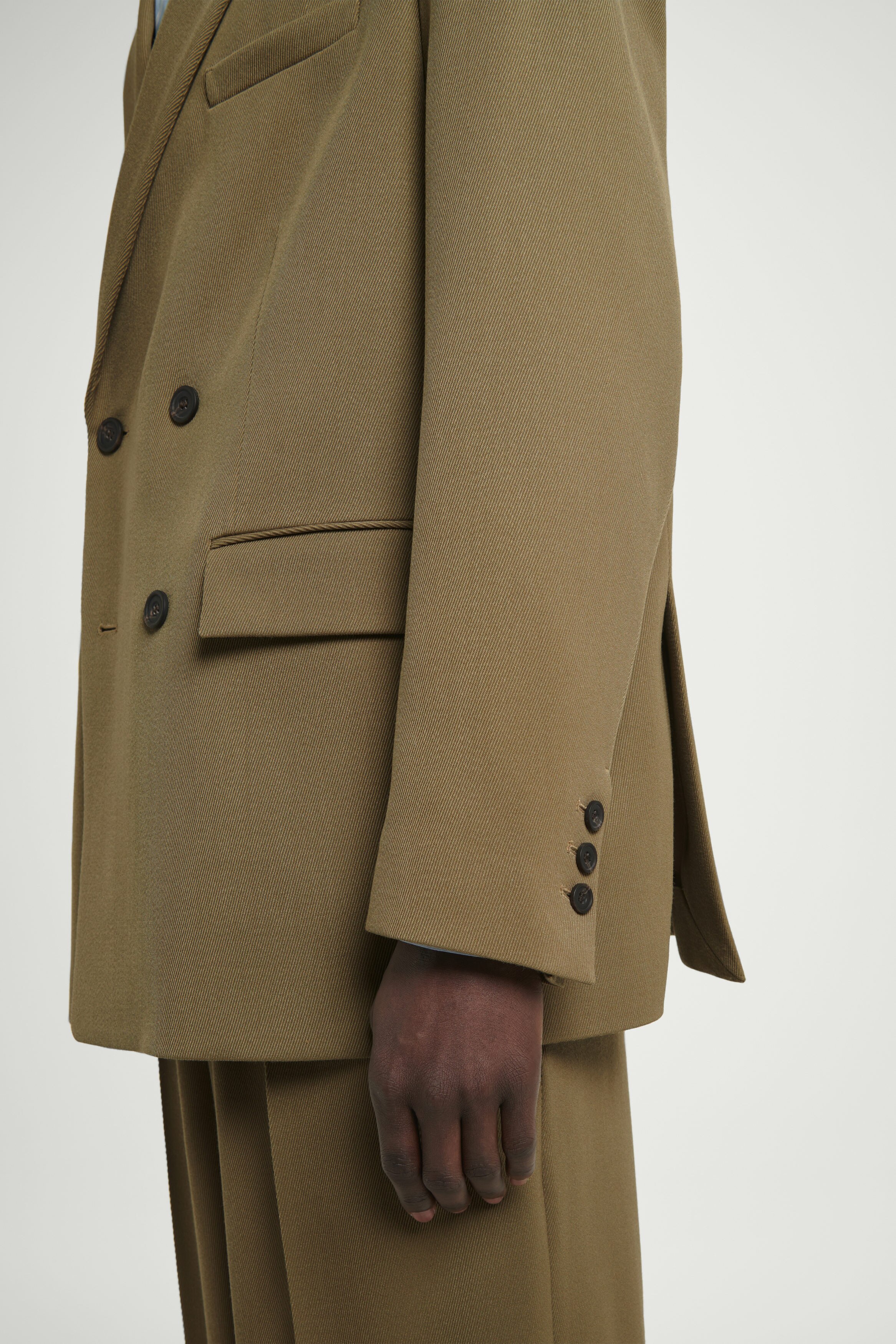 RELAXED DOUBLE-BREASTED WOOL BLAZER - DARK BEIGE | COS