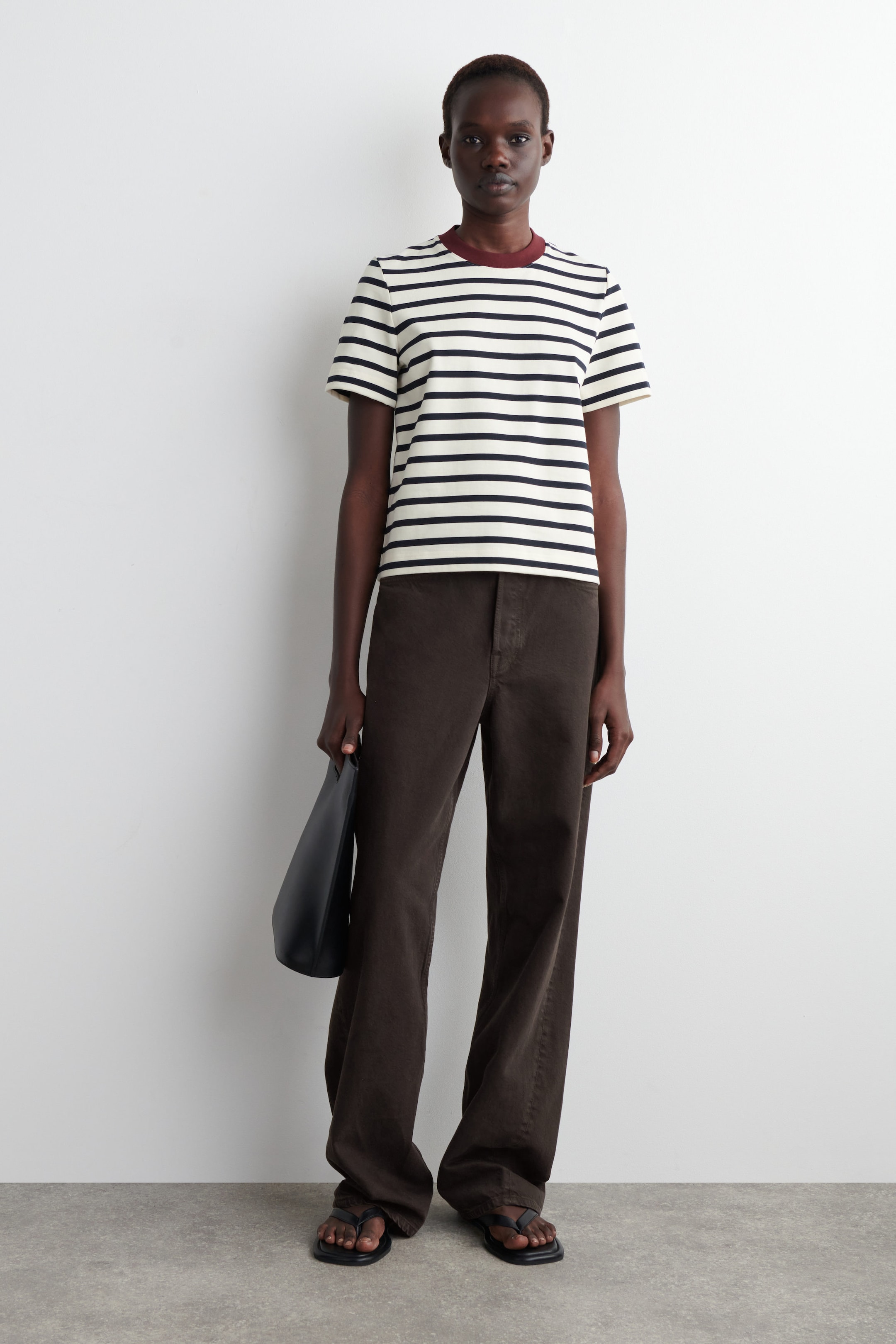 CLEAN CUT REGULAR T-SHIRT