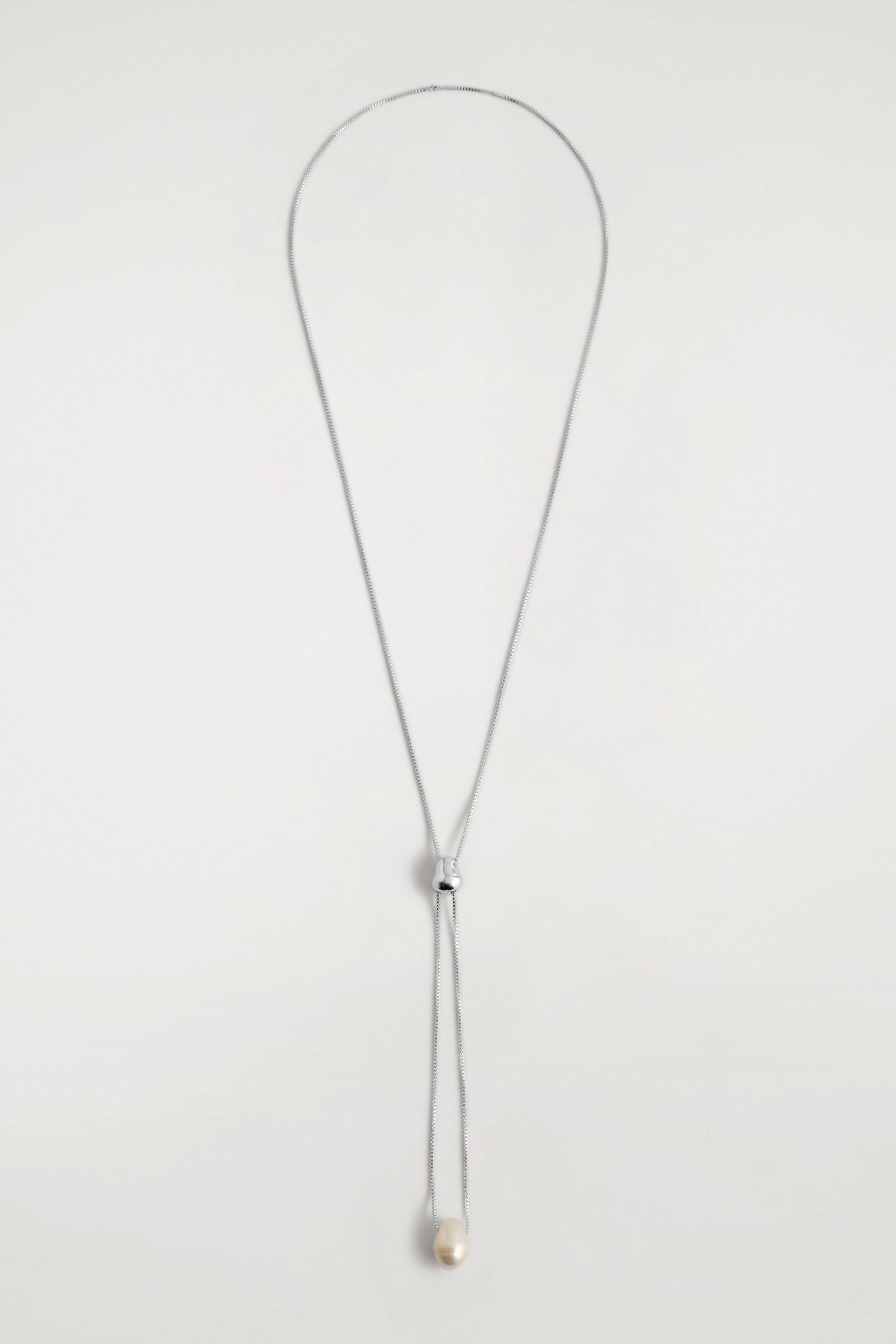 Agrandir l'image: COLLIER COULISSANT À PERLE D'EAU DOUCE - ARGENTÉ - FEMME | H&M CH 2