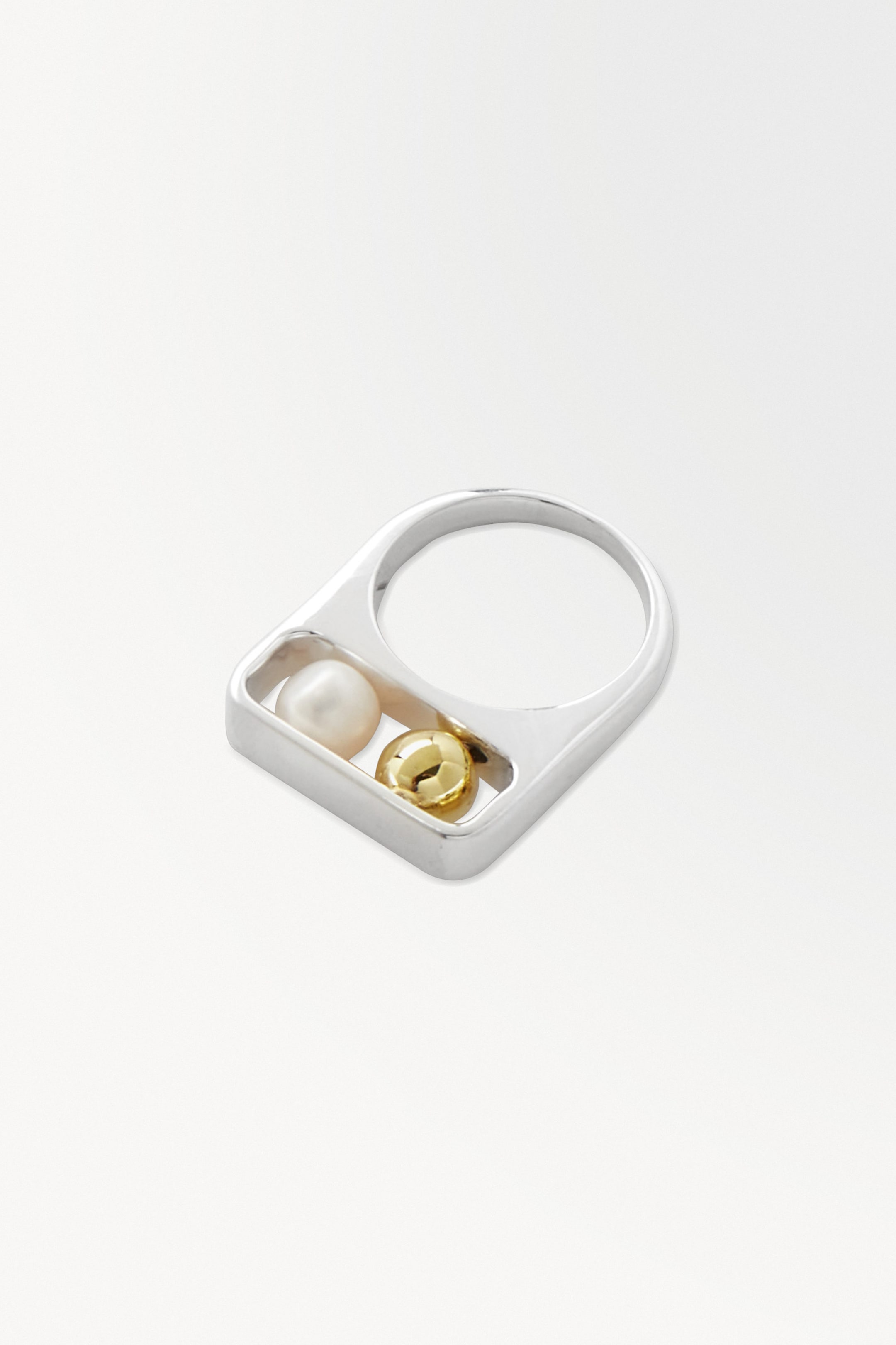 StillMedia/DescriptiveDetail