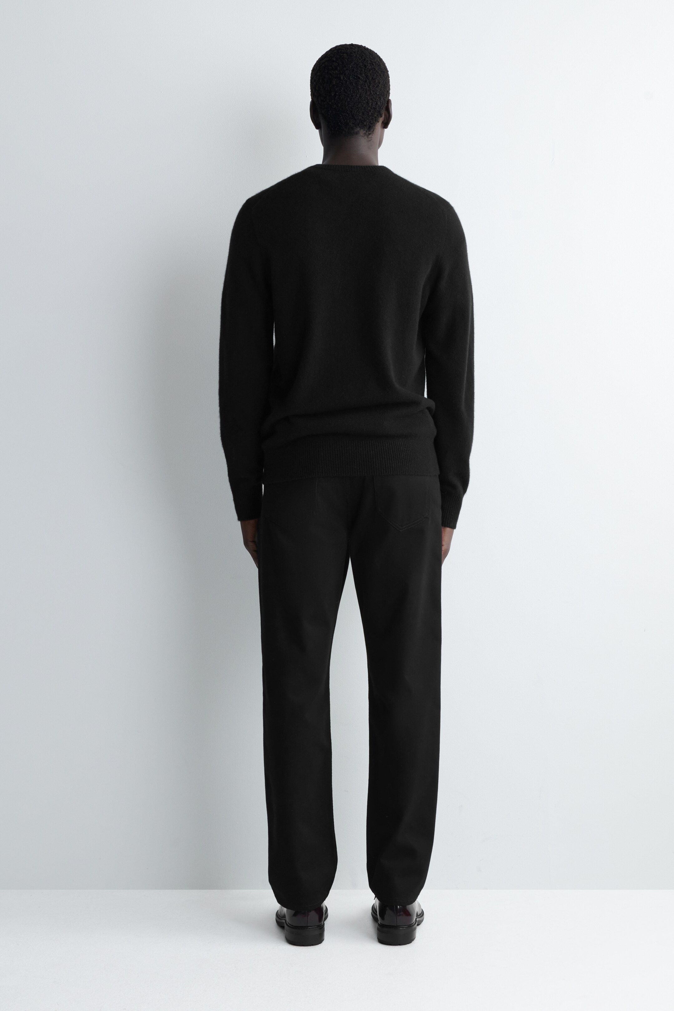 Visualizza immagine più grande: JEANS SIGNATURE A GAMBA DRITTA - NERO - UOMO | H&M IT 4