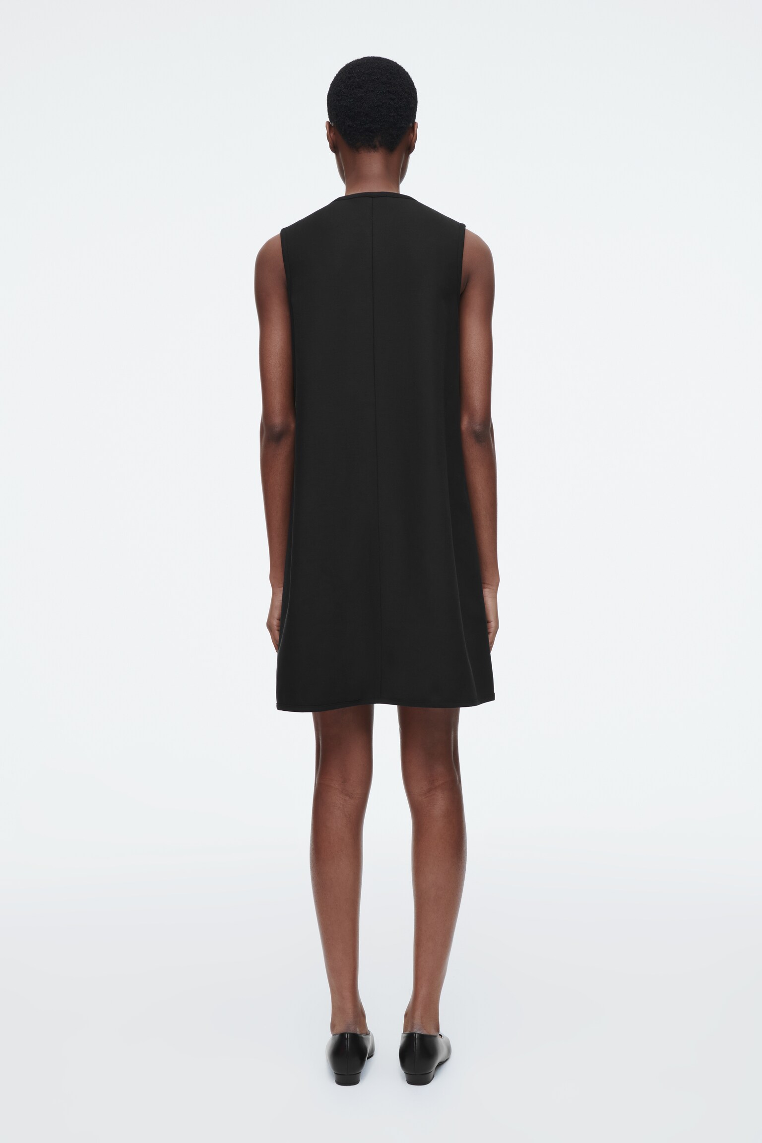 VESTIDO CORTO DE NEOPRENO - NEGRO - 5