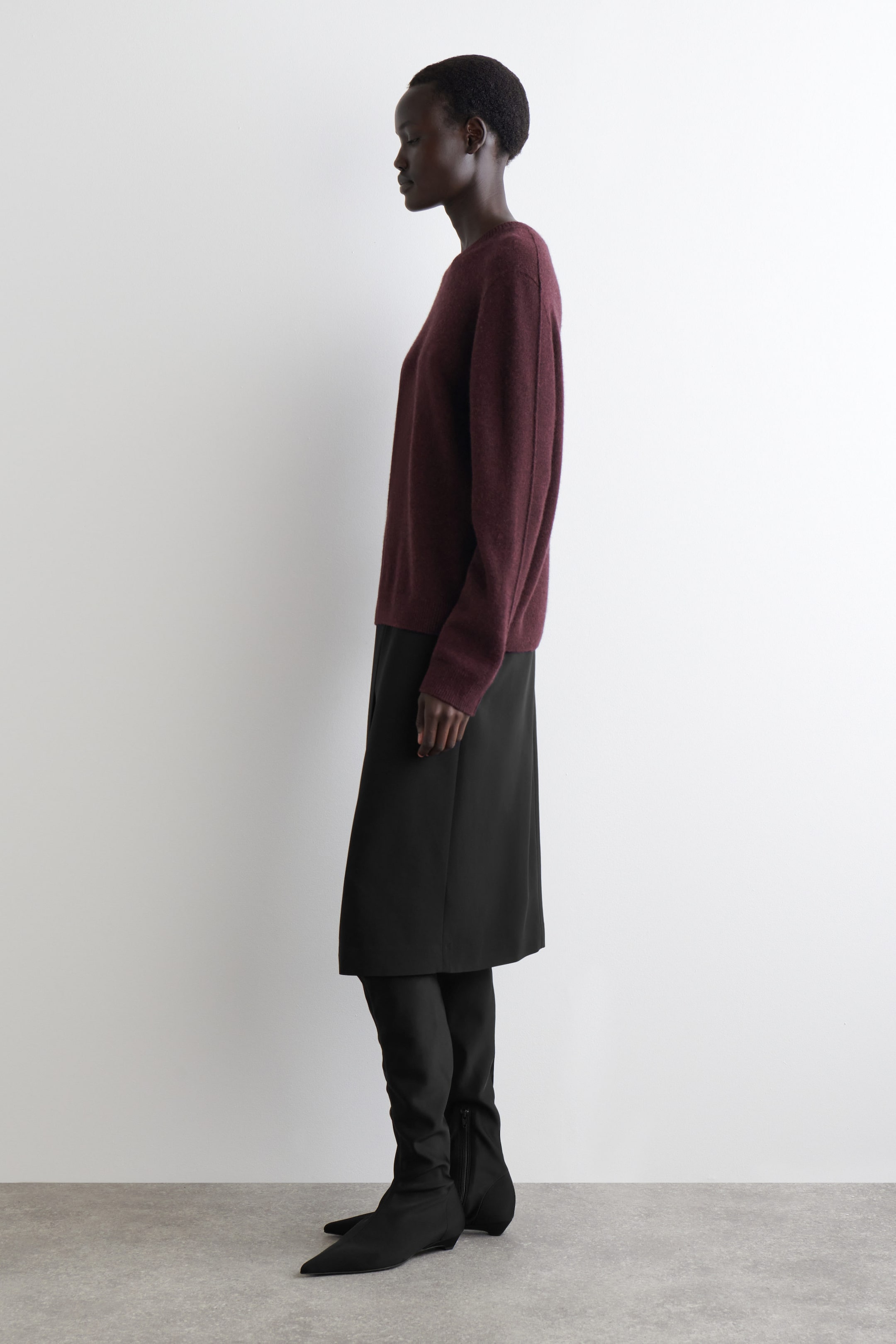 KASCHMIRPULLOVER MIT RUNDHALSAUSSCHNITT