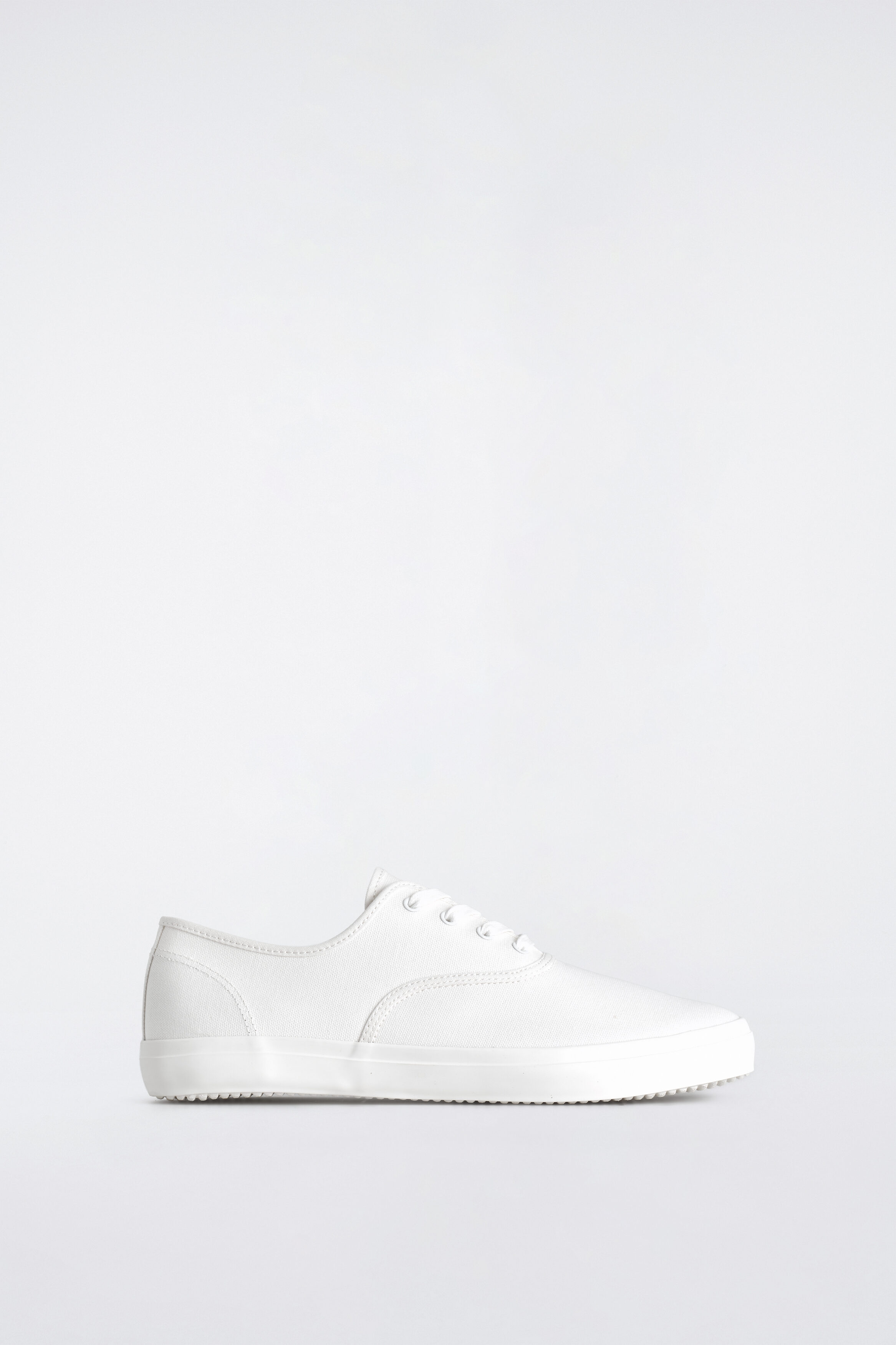 CANVAS PLIMSOLL SNEAKERS