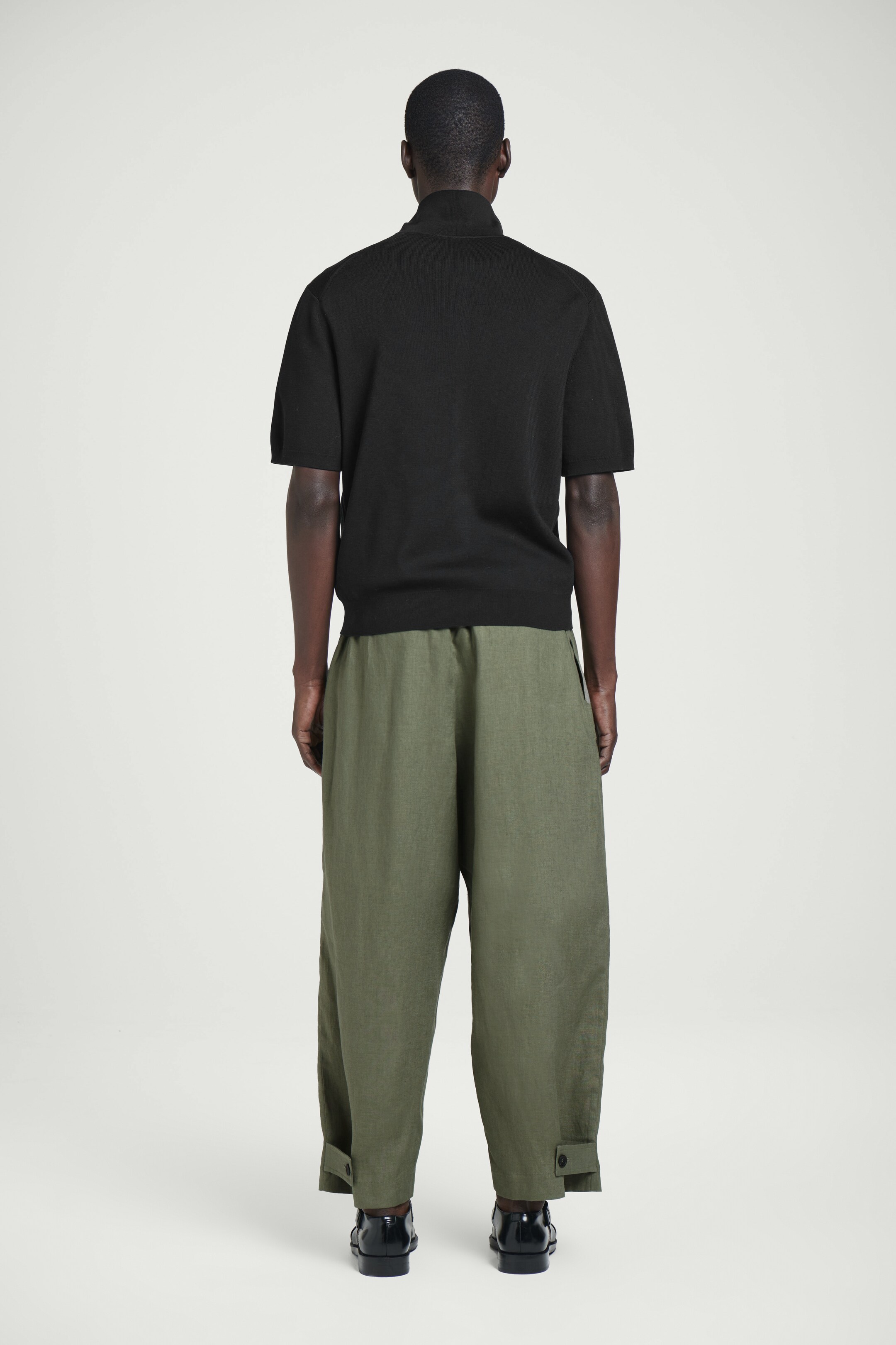 Grösseres Bild ansehen: LEINENHOSE MIT WEITEM BEIN UND ELASTISCHEM BUND - GRÜN - HERREN | H&M CH 4