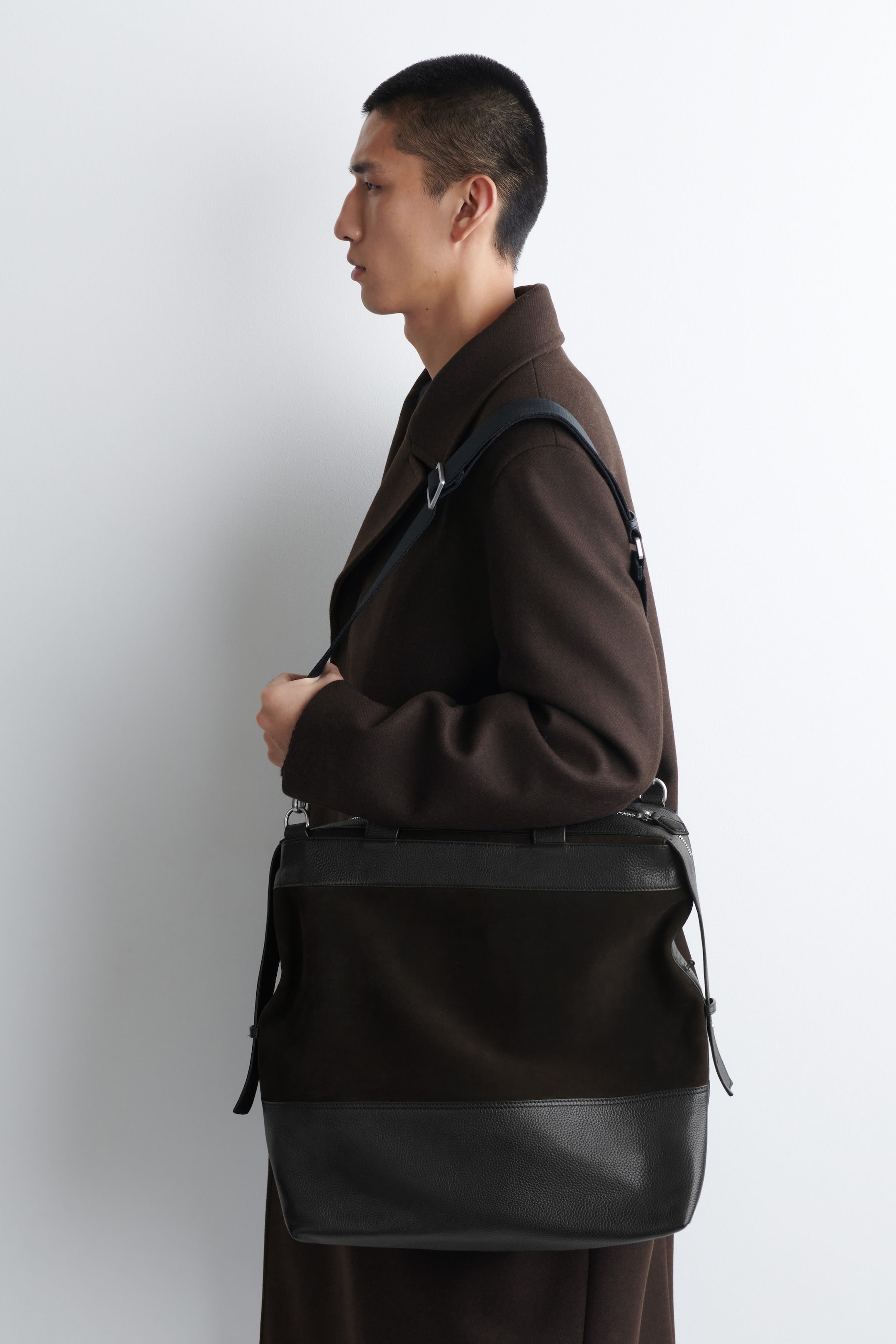 CITY MESSENGER BAG - LEATHER