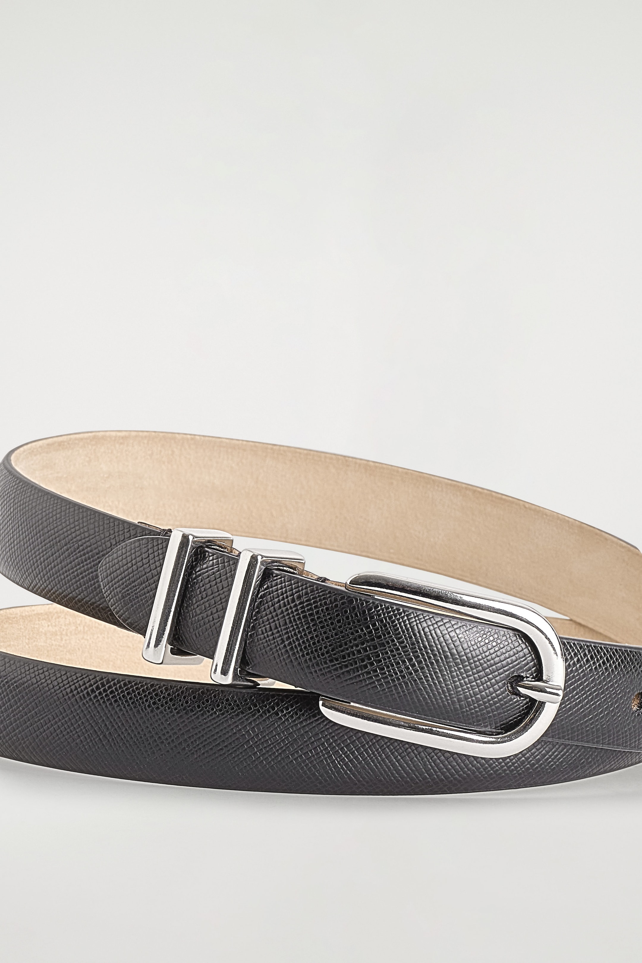 StillMedia/DescriptiveDetail