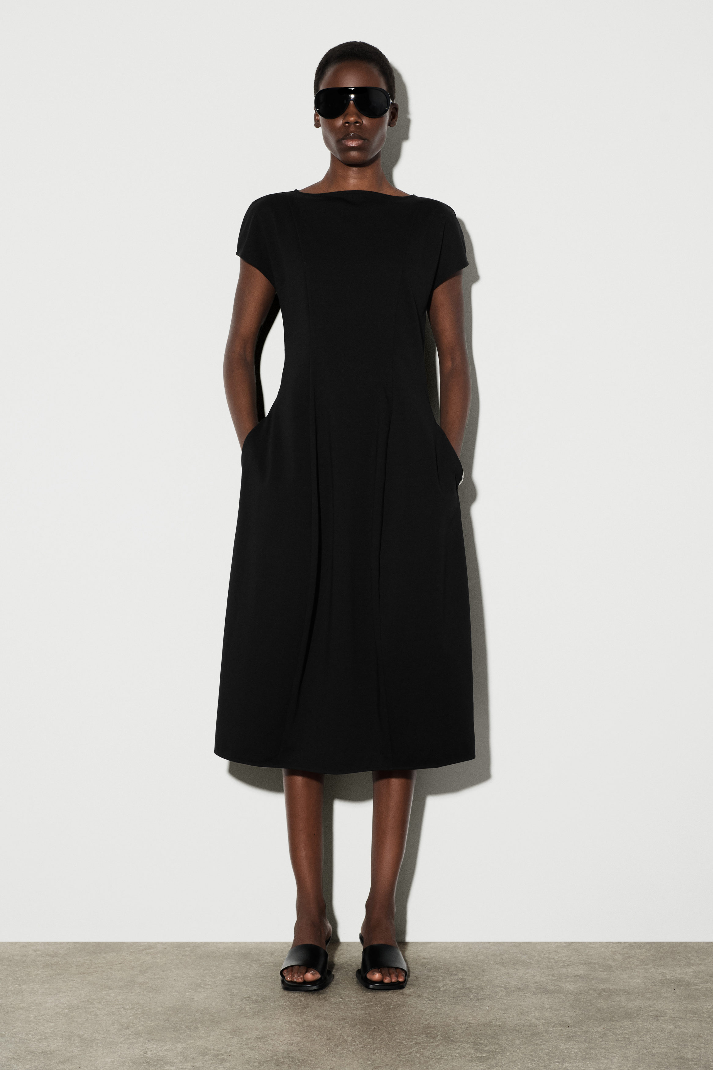 SCULPTURAL JERSEY MIDI DRESS - BLACK | COS US