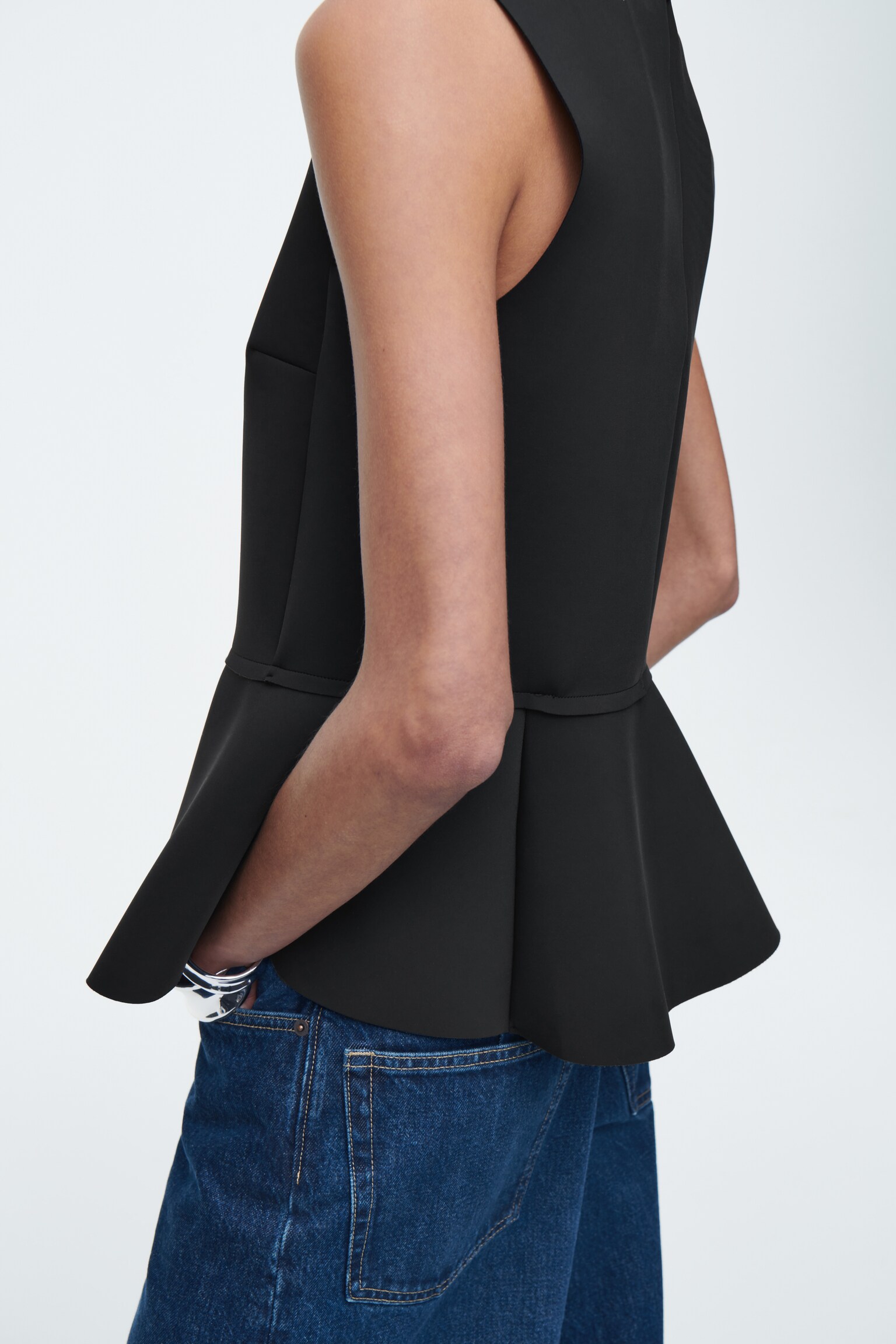 TANKTOP AUS SCUBA MIT SCHÖSSCHEN - SCHWARZ - 6