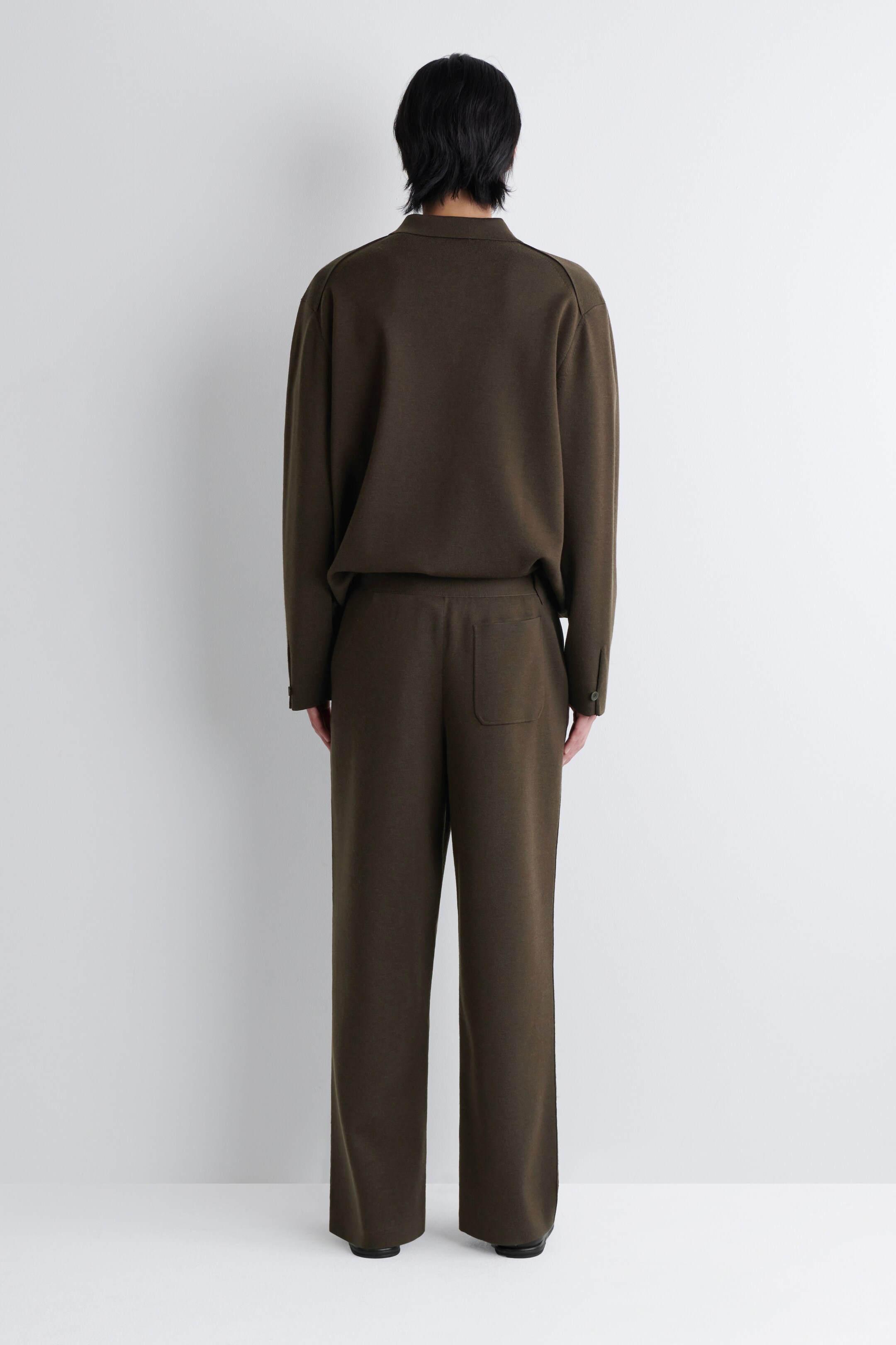 Agrandir l'image: PANTALON DROIT EN MAILLE DE LAINE - BRUN FONCÉ - HOMME | H&M CH 5