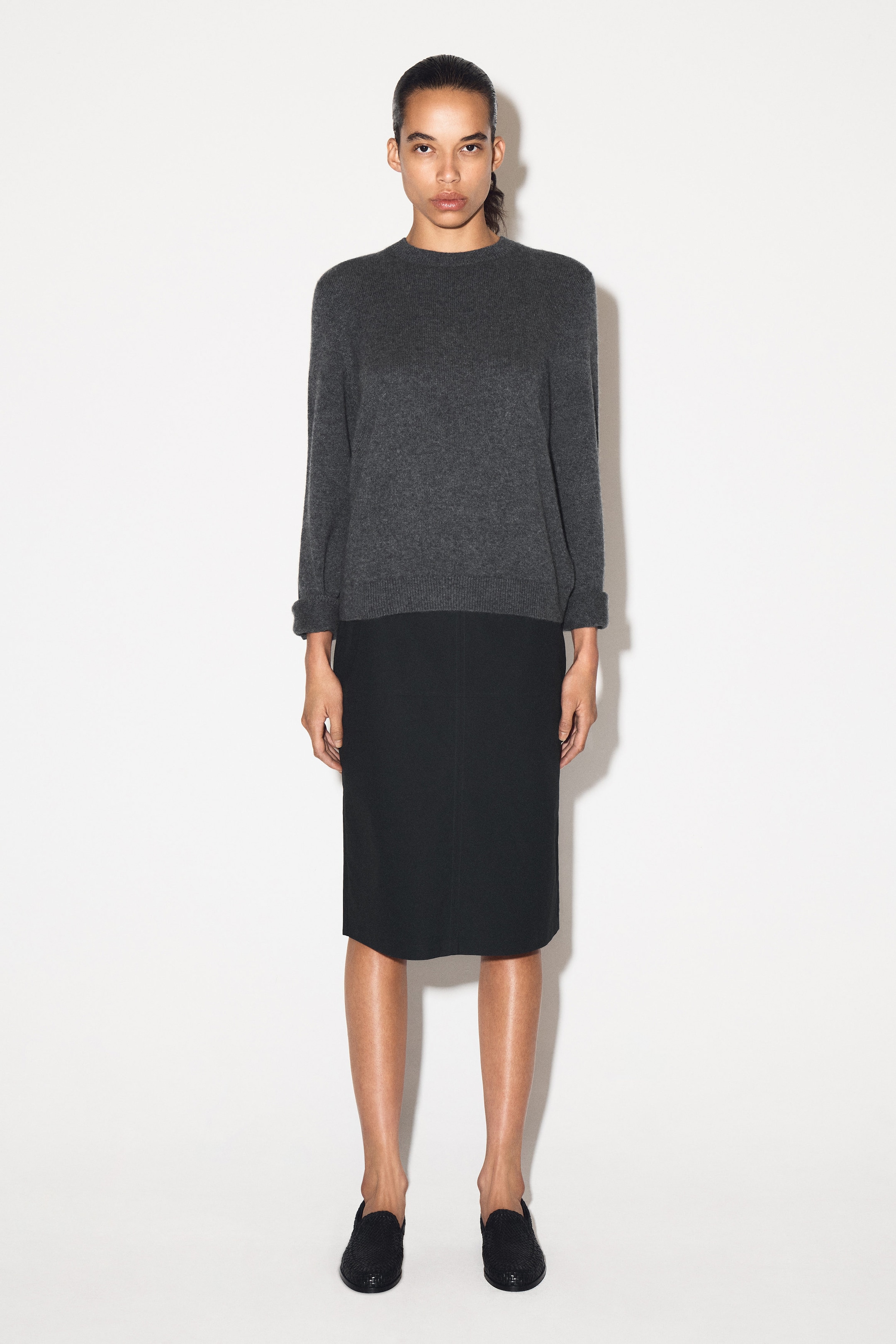 CASHMERE CREW-NECK JUMPER
