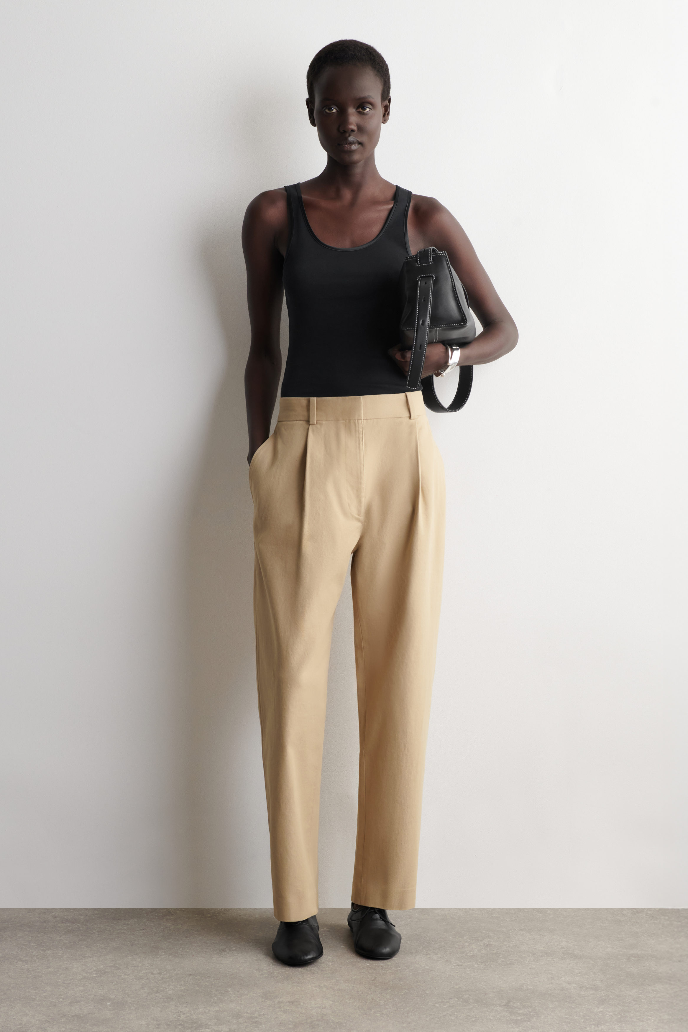 【kyon.01 】AMERI CLARA SATIN TANK TOP CLARA SATIN TANK TOP