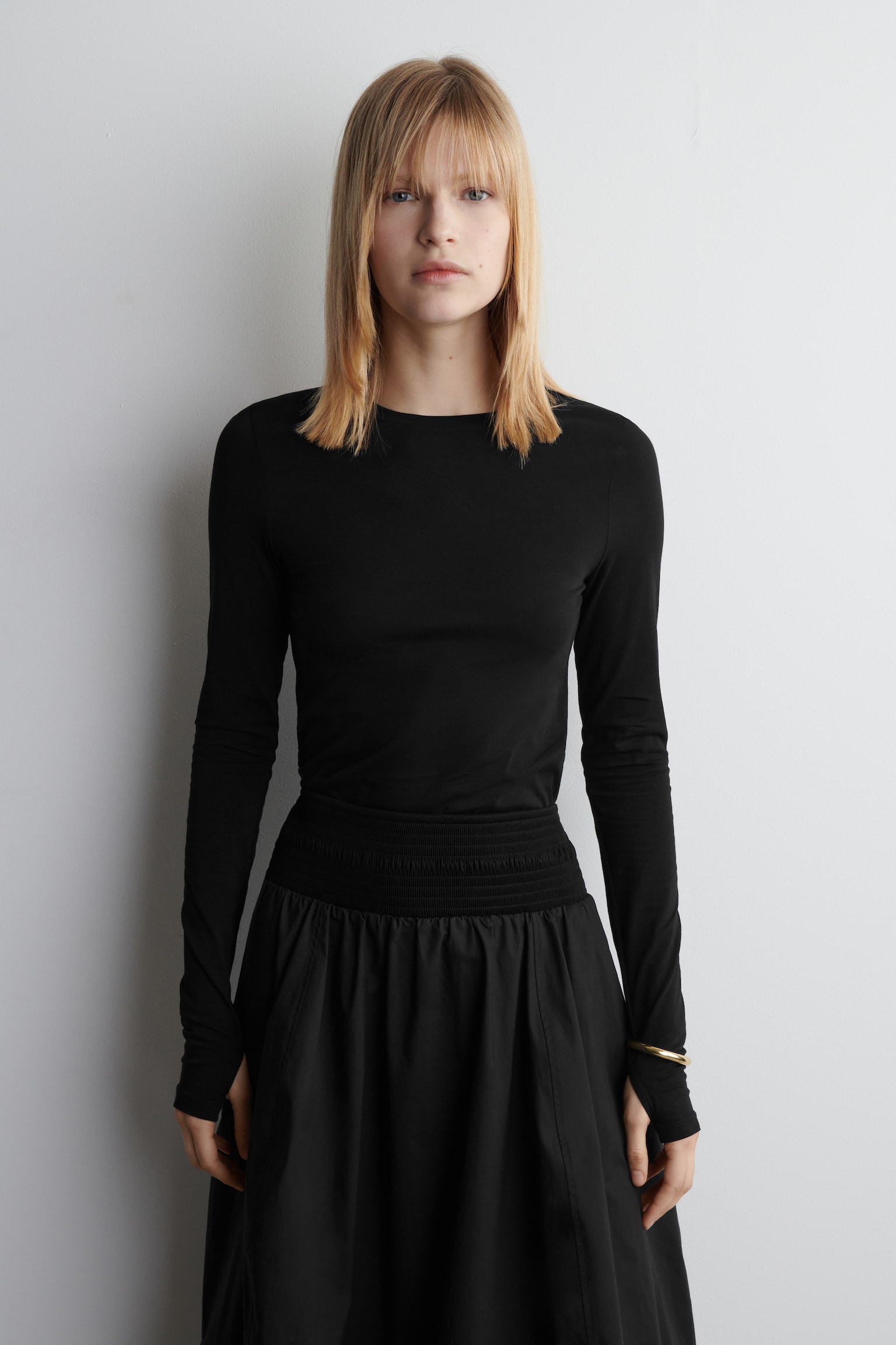 SLIM LIGHTWEIGHT LONG-SLEEVED TOP - BLACK/DARK RED/GREY MÉLANGE/DARK GREEN/WHITE/BROWN / STRIPED - 1
