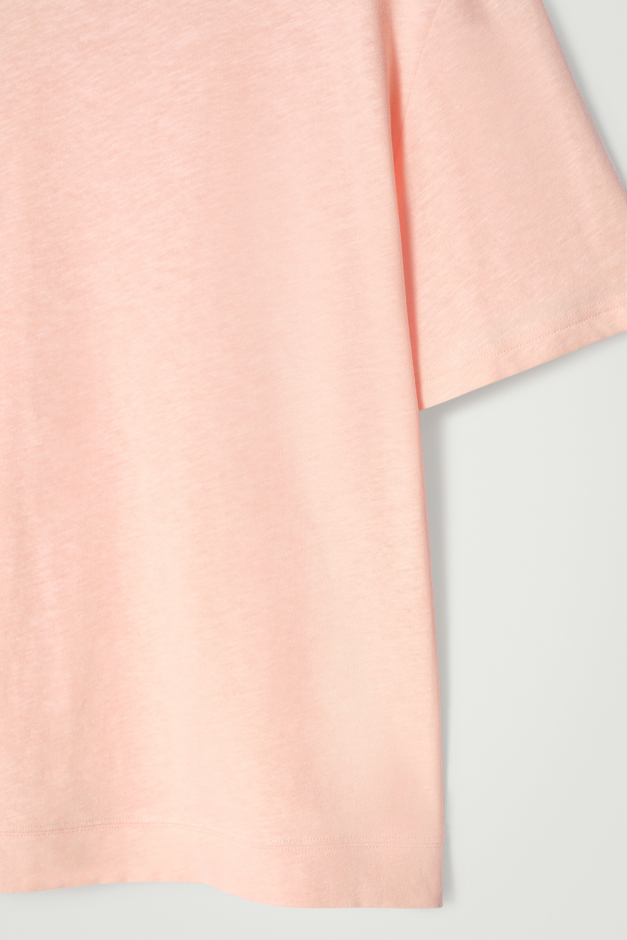 Visualizza immagine più grande: T-SHIRT IN COTONE E LINO FIAMMATO TAGLIO RILASSATO - ALBICOCCA - UOMO | H&M IT 8