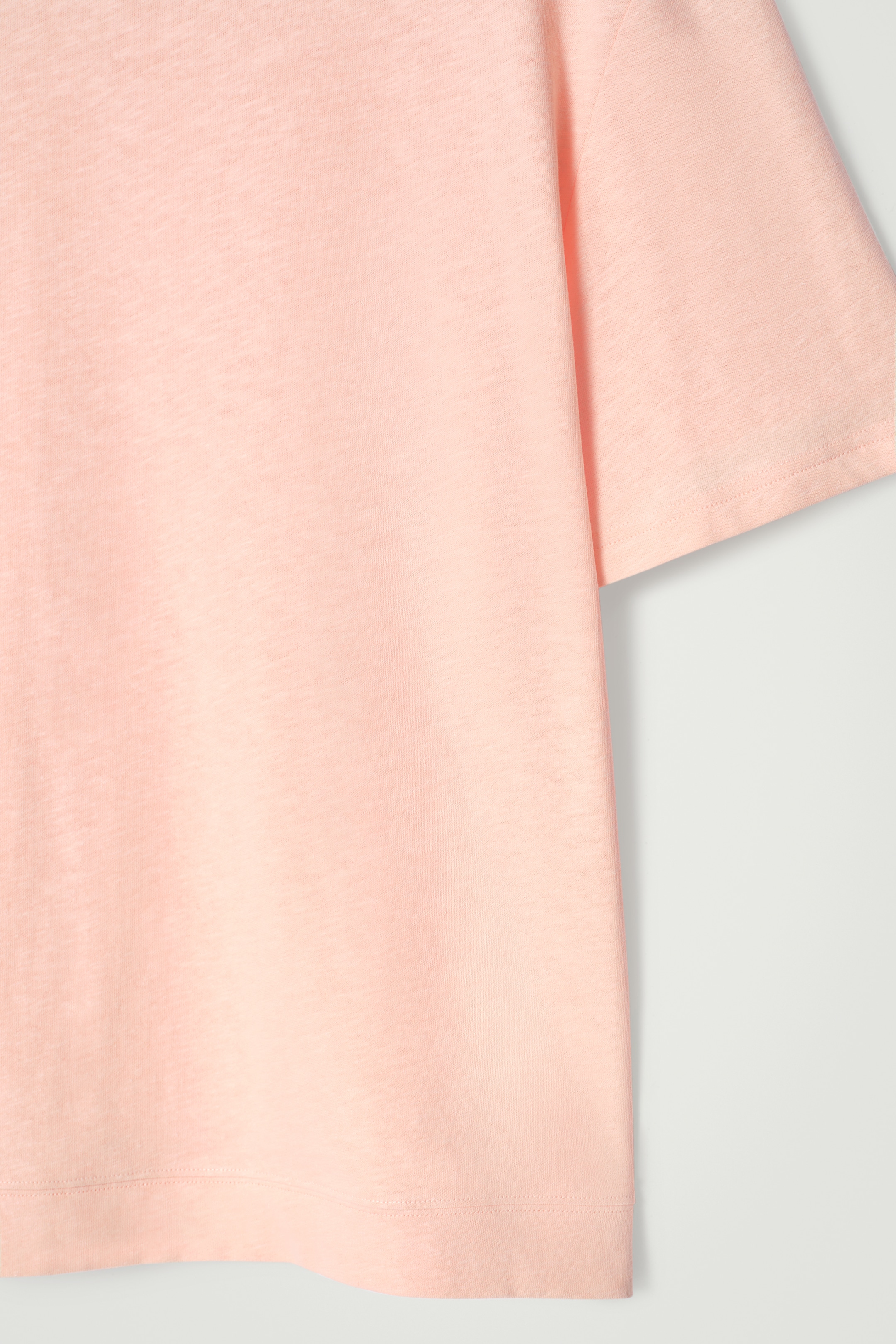 Visualizza immagine più grande: T-SHIRT IN COTONE E LINO FIAMMATO TAGLIO RILASSATO - ALBICOCCA - UOMO | H&M IT 8