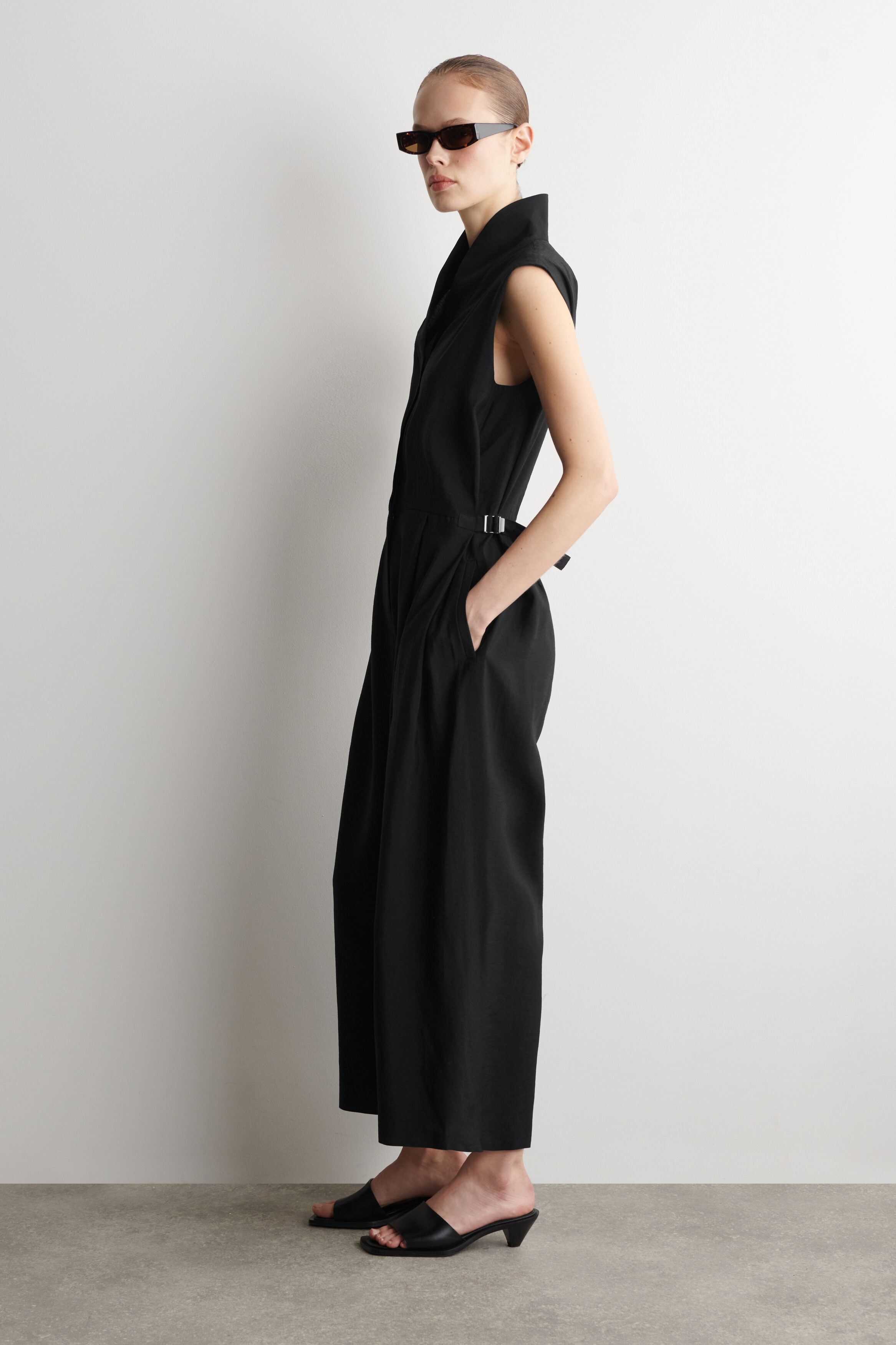 lcdc キャミ　glowny blackup cos musinsa lcdc キャミ glowny blackup cos musinsaの通販はau PAY マーケット