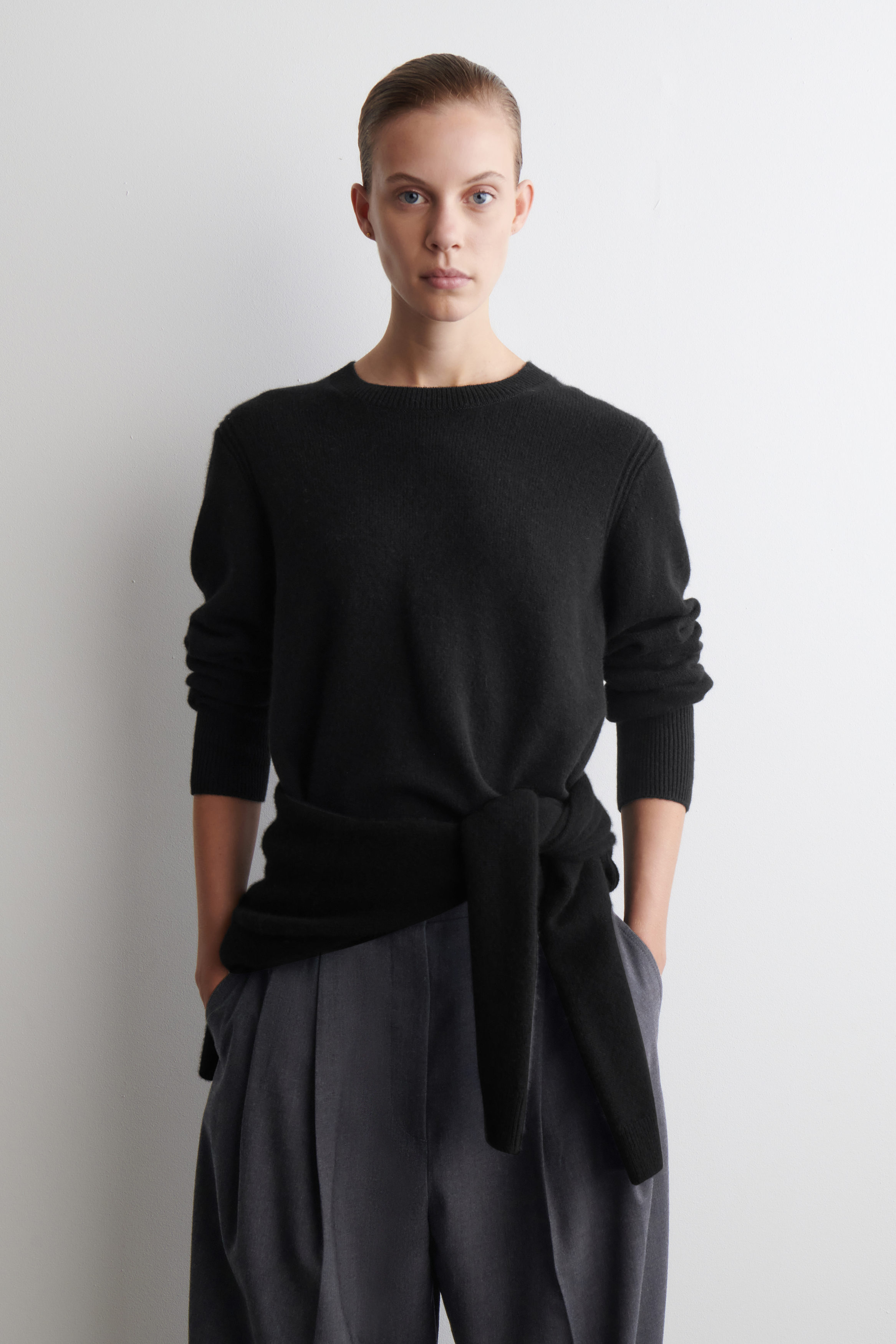 CASHMERE SWEATER - BLACK | COS US