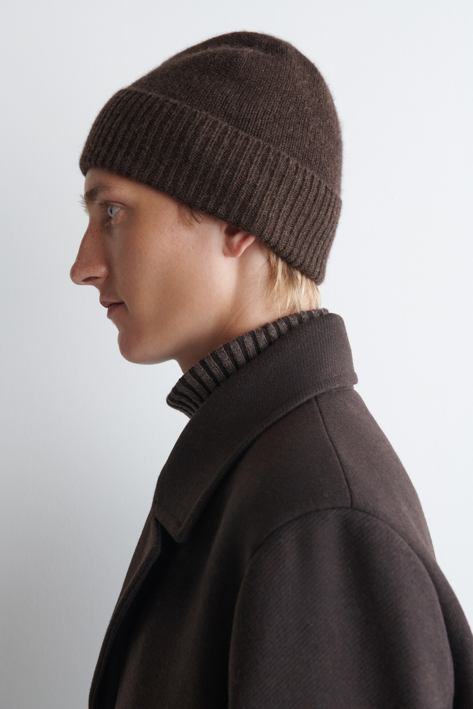 BONNET EN CACHEMIRE - BRUN FONCÉ/GRIS FONCÉ/VERT OLIVE/NOIR - 3