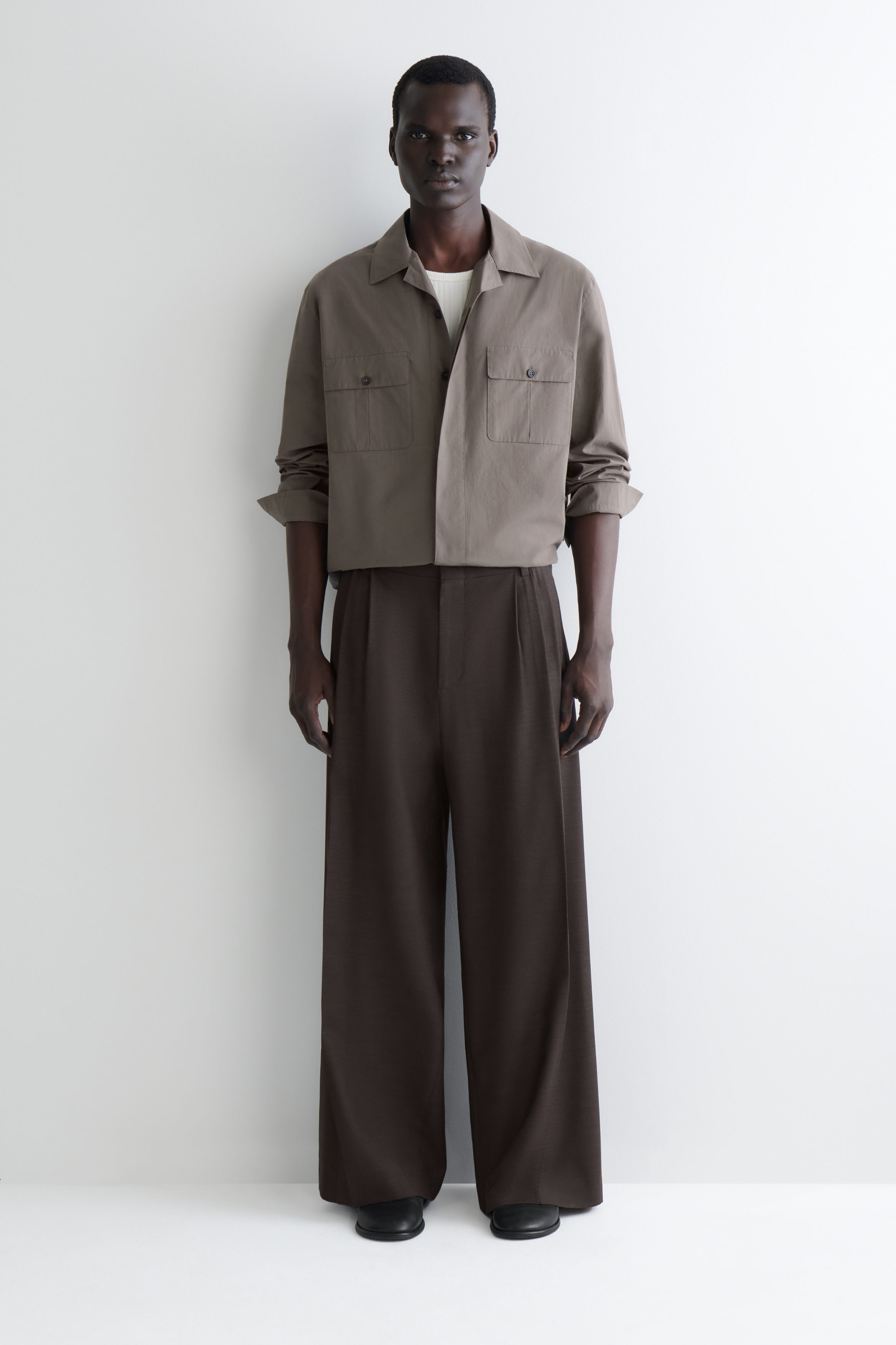 【MODERNIF】Belly wool wide slacks MERINO WOOL-BLEND WIDE-LEG TROUSERS - NAVY | COS