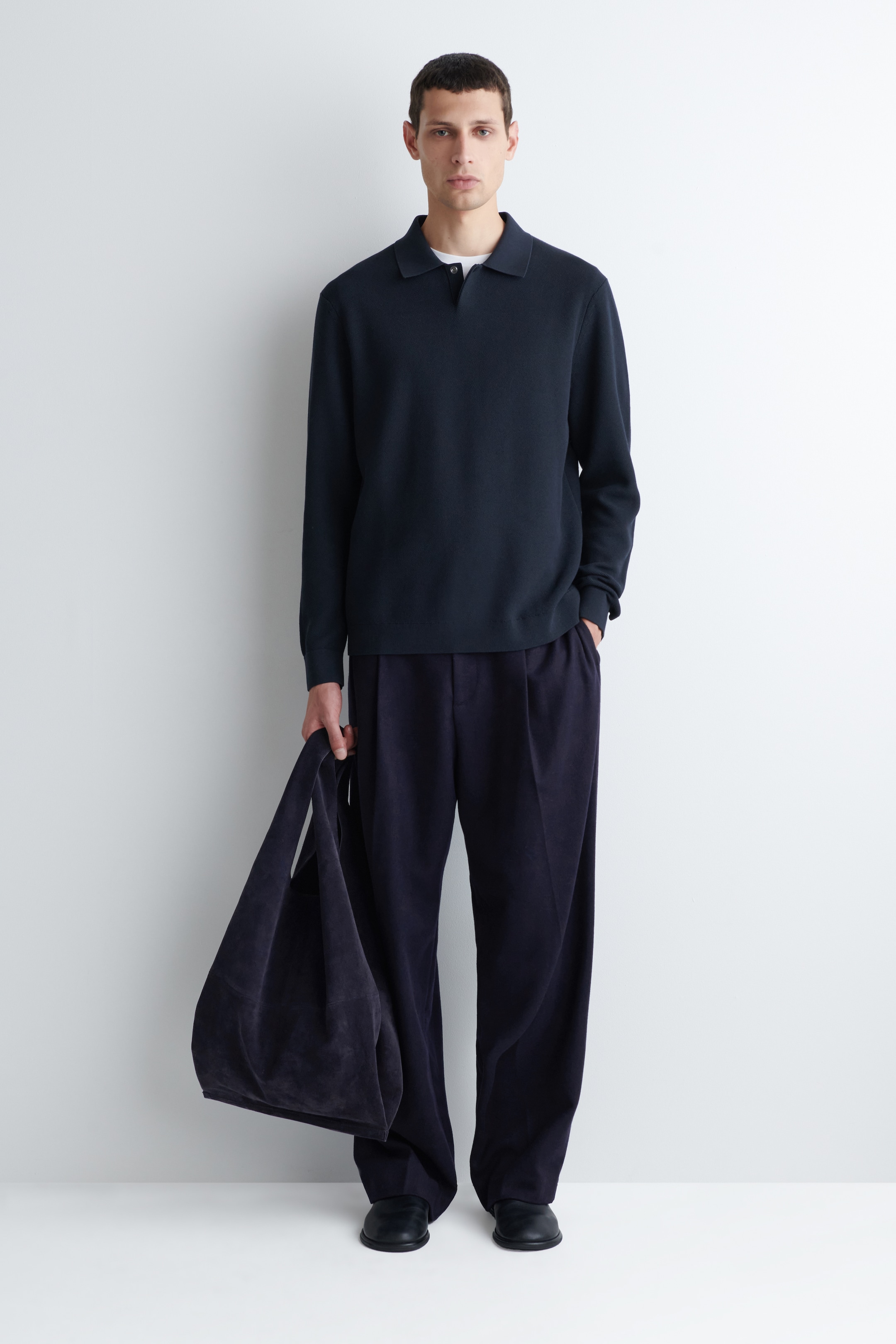 Visa större bild: PIKÉTRÖJA HONEYCOMB KNIT - MARINBLÅ - HERR | H&M SE 2