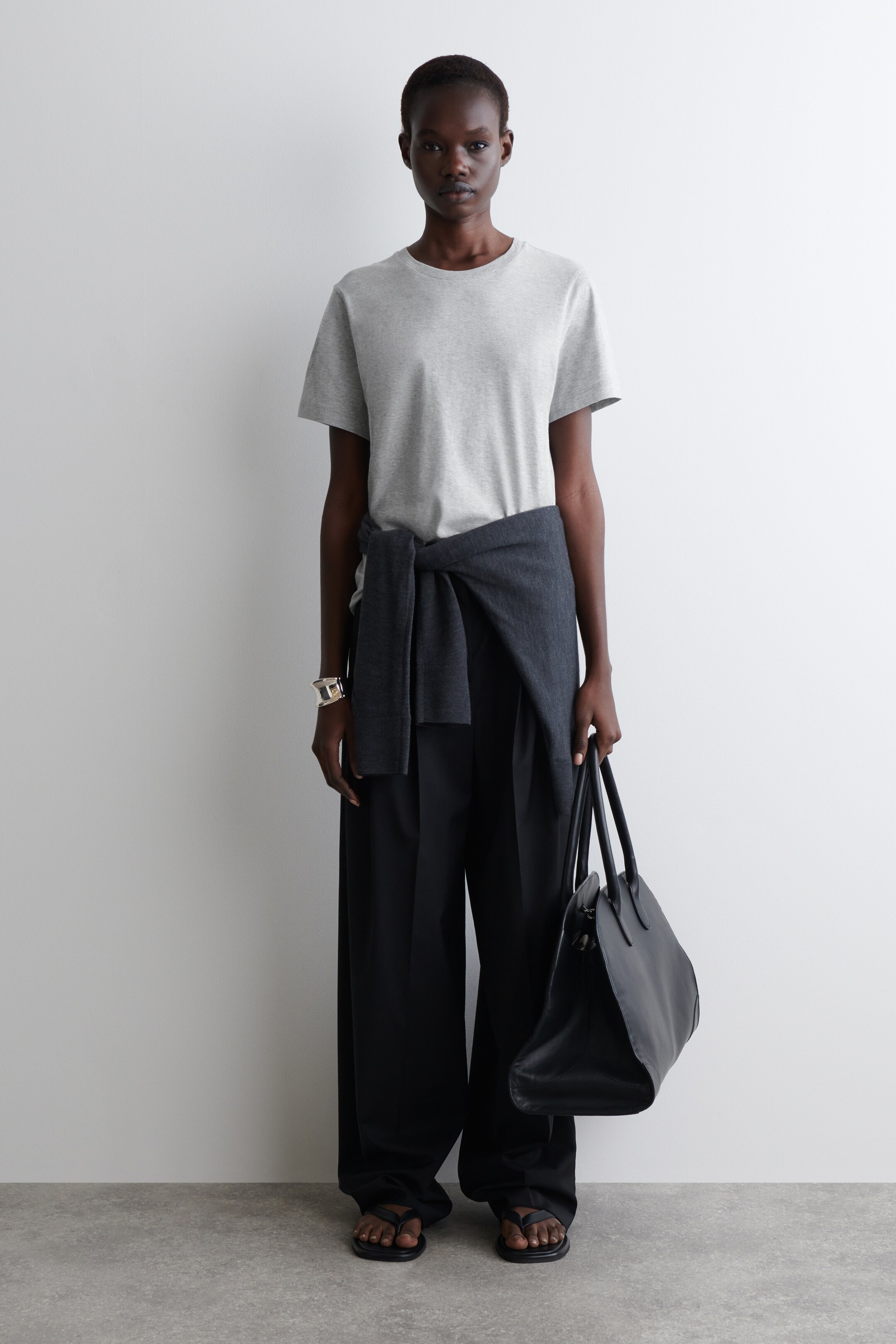 Ingrandisci l'immagine: CREW-NECK COTTON T-SHIRT - GREY MÉLANGE - DONNA | H&M CH 2