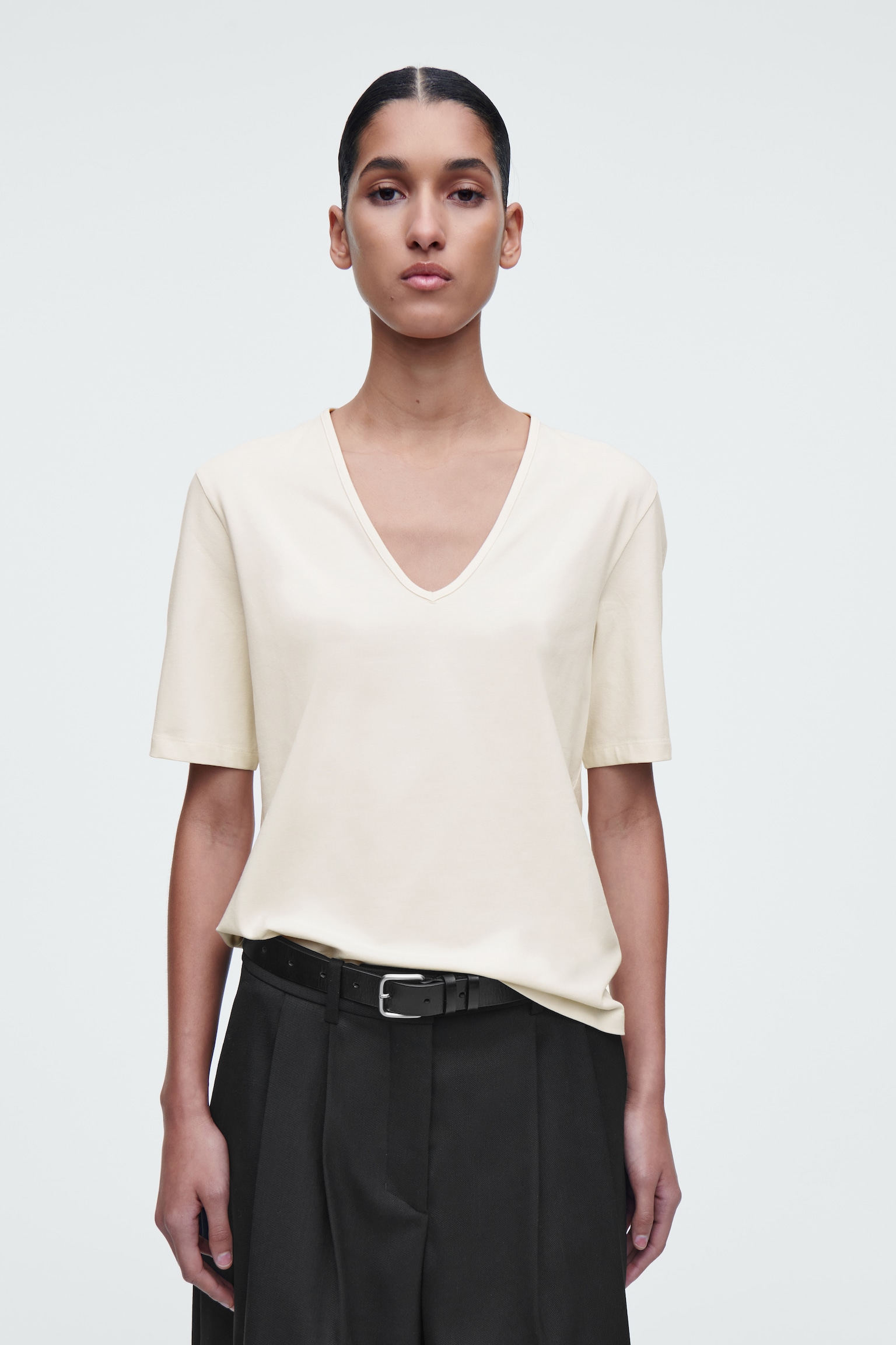 V-NECK COTTON T-SHIRT - ECRU