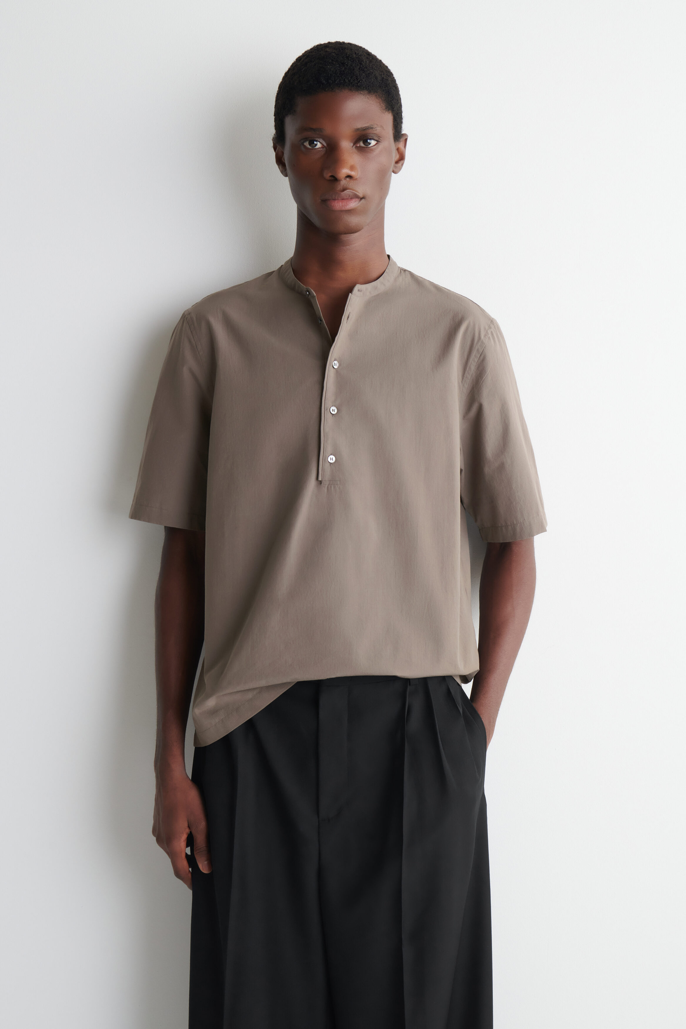 COTTON HENLEY SHIRT - BROWN | COS CA