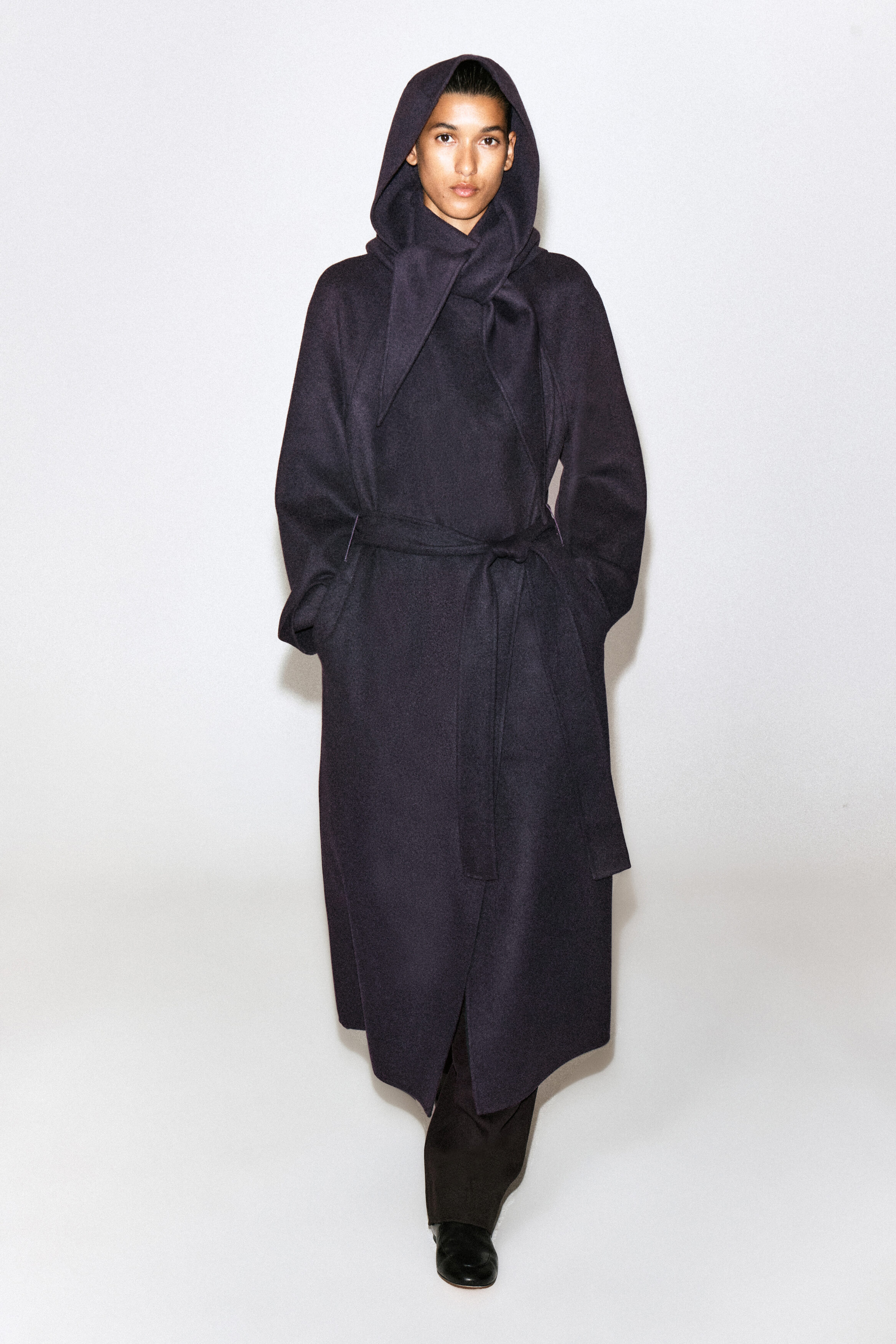 DOUBLE-FACED WOOL-BLEND HOOD - AUBERGINE | COS US