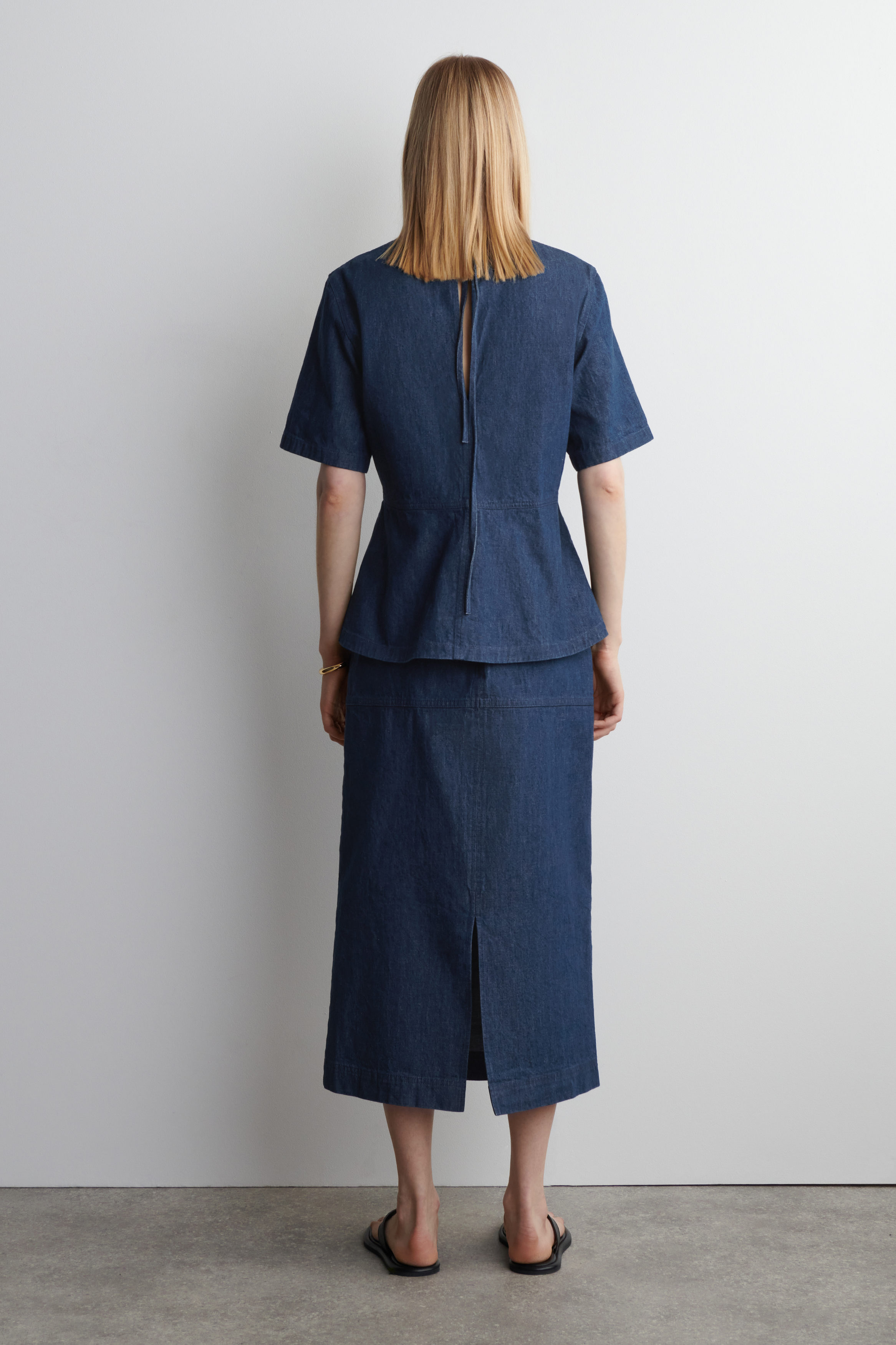 DENIM PENCIL SKIRT - INDIGO | COS