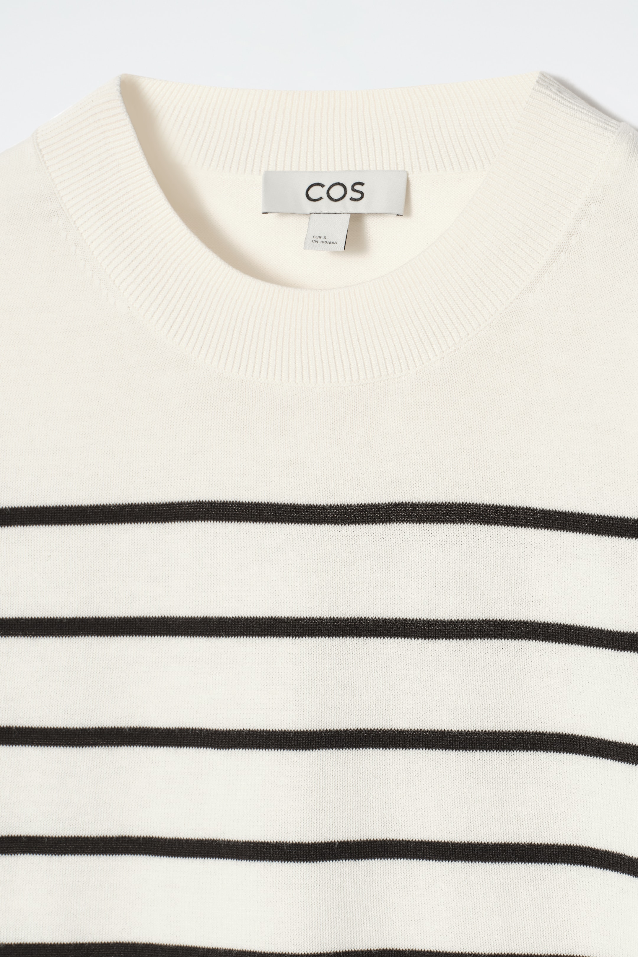 View larger image: REGULAR KNITTED T-SHIRT - OFF-WHITE / STRIPED - Ladies | H&M GB 7