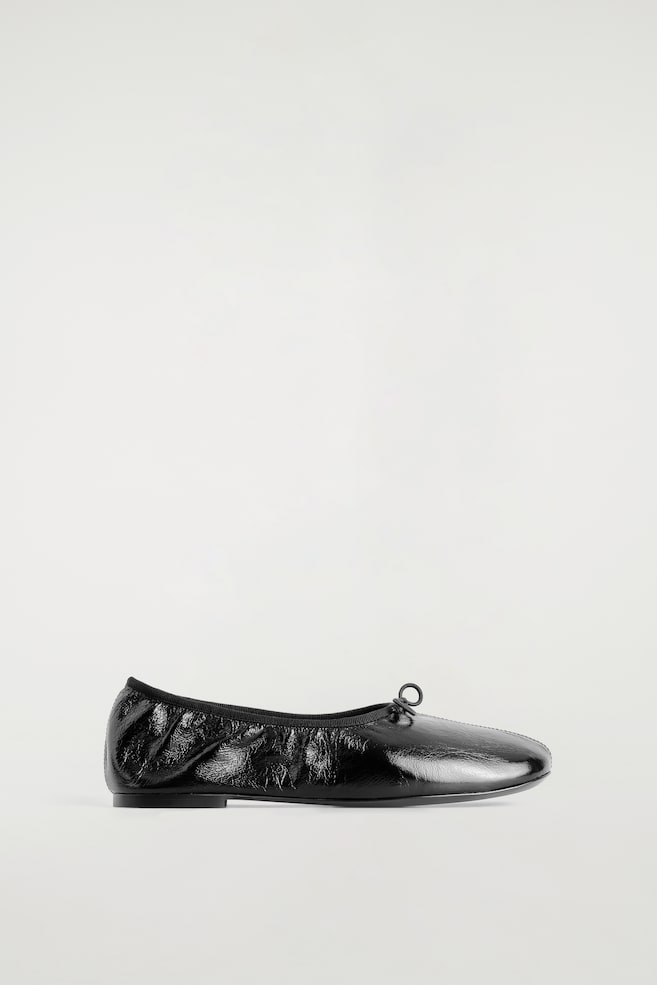 LEATHER BALLET FLATS - BLACK/WHITE/RED - 1