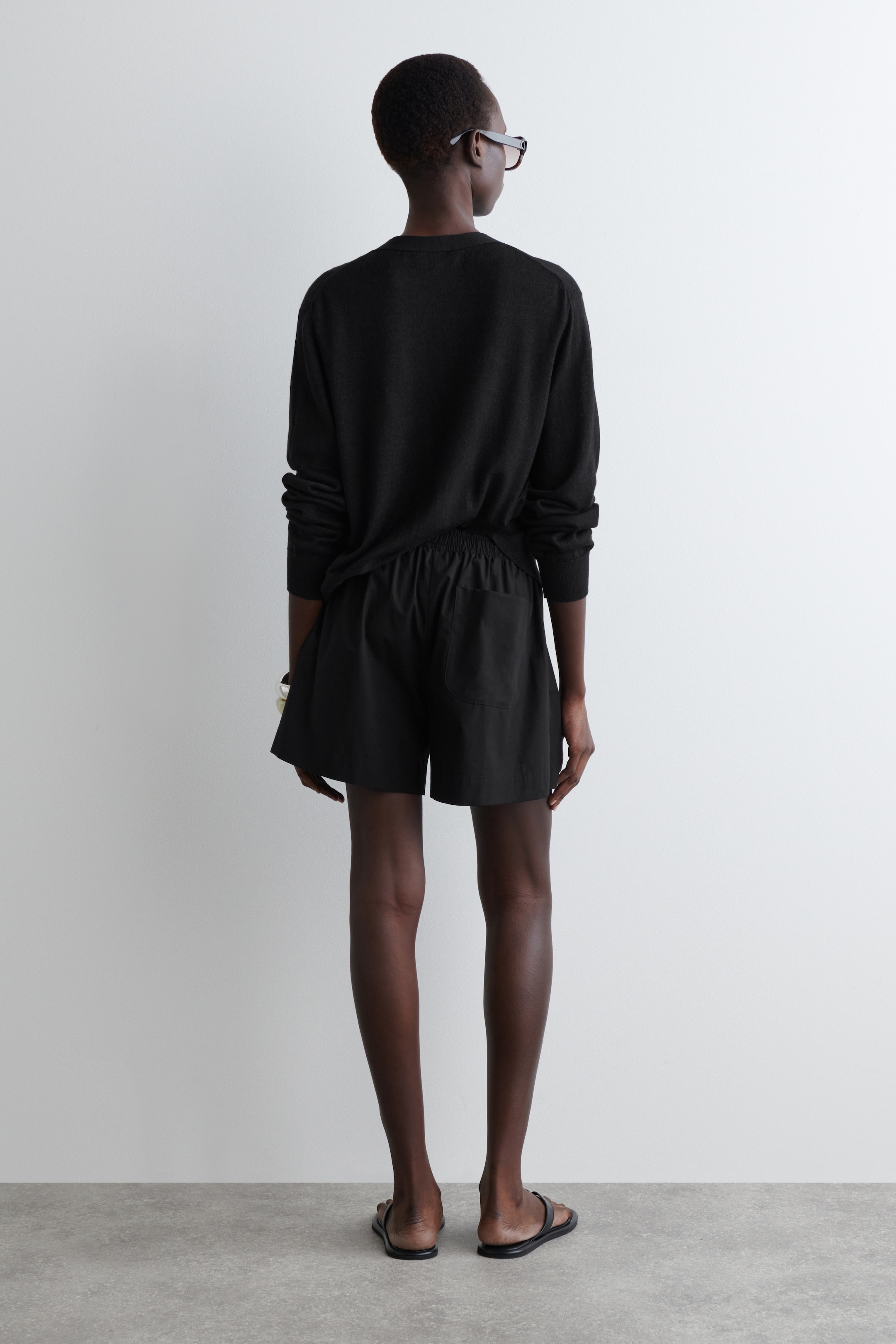 Grotere afbeelding bekijken: Katoenen shorts met trekkoord. - ZWART - DAMES | H&M BE 3