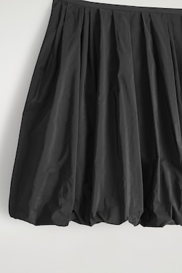 BUBBLE-HEM MINI SKIRT — BLACK 5