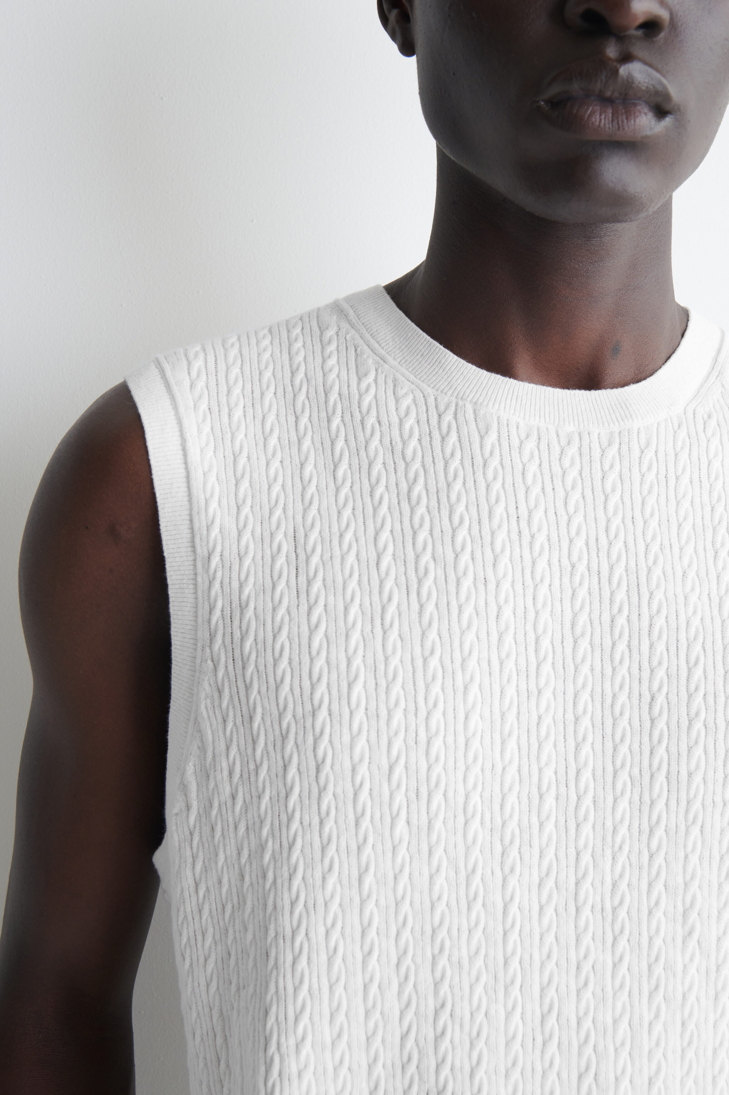 CABLE-KNIT COTTON-LINEN TANK TOP - thumbnail 9