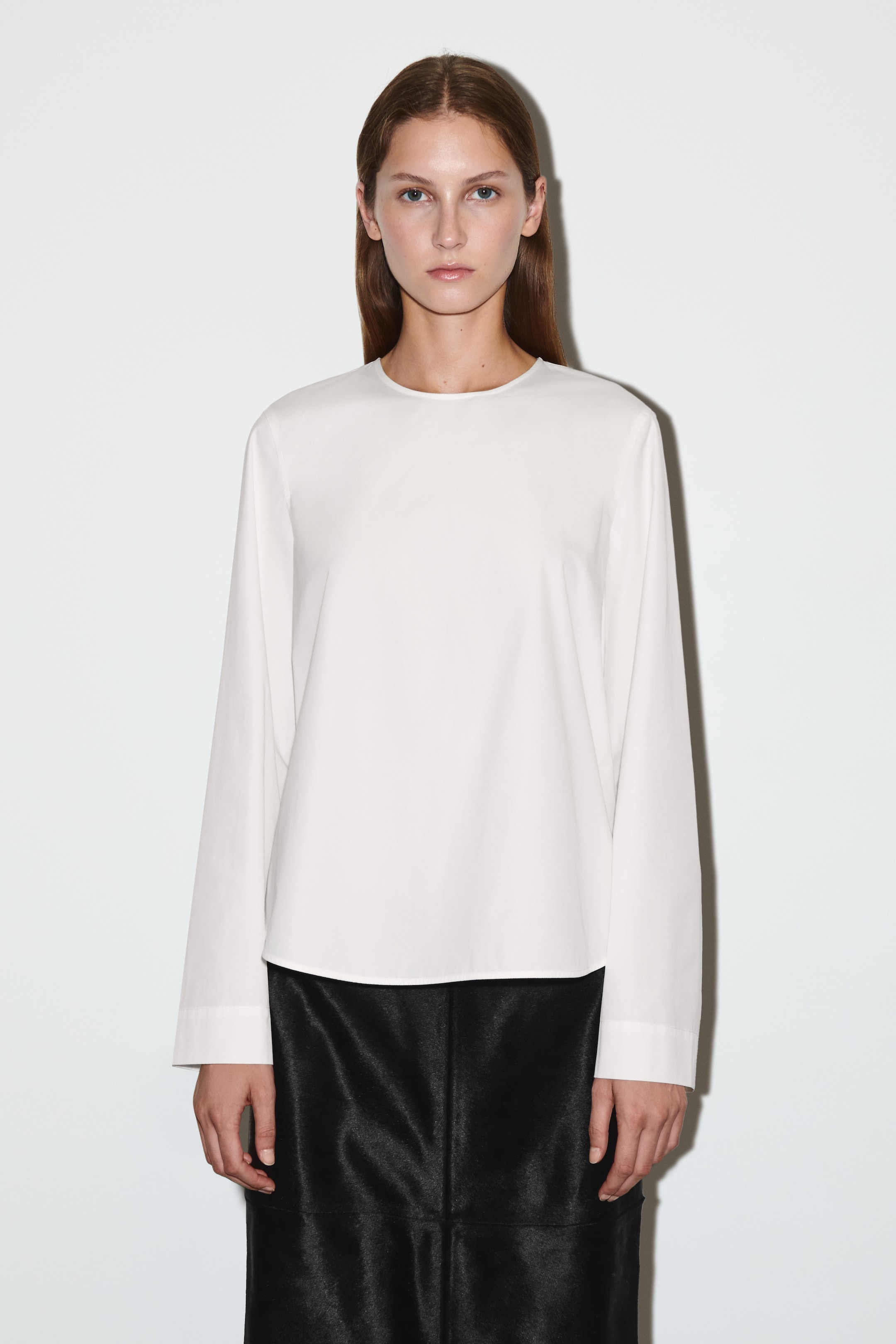 Grösseres Bild ansehen: BAUMWOLLBLUSE MIT ABGERUNDETEM SAUM - WEISS - DAMEN | H&M CH 1