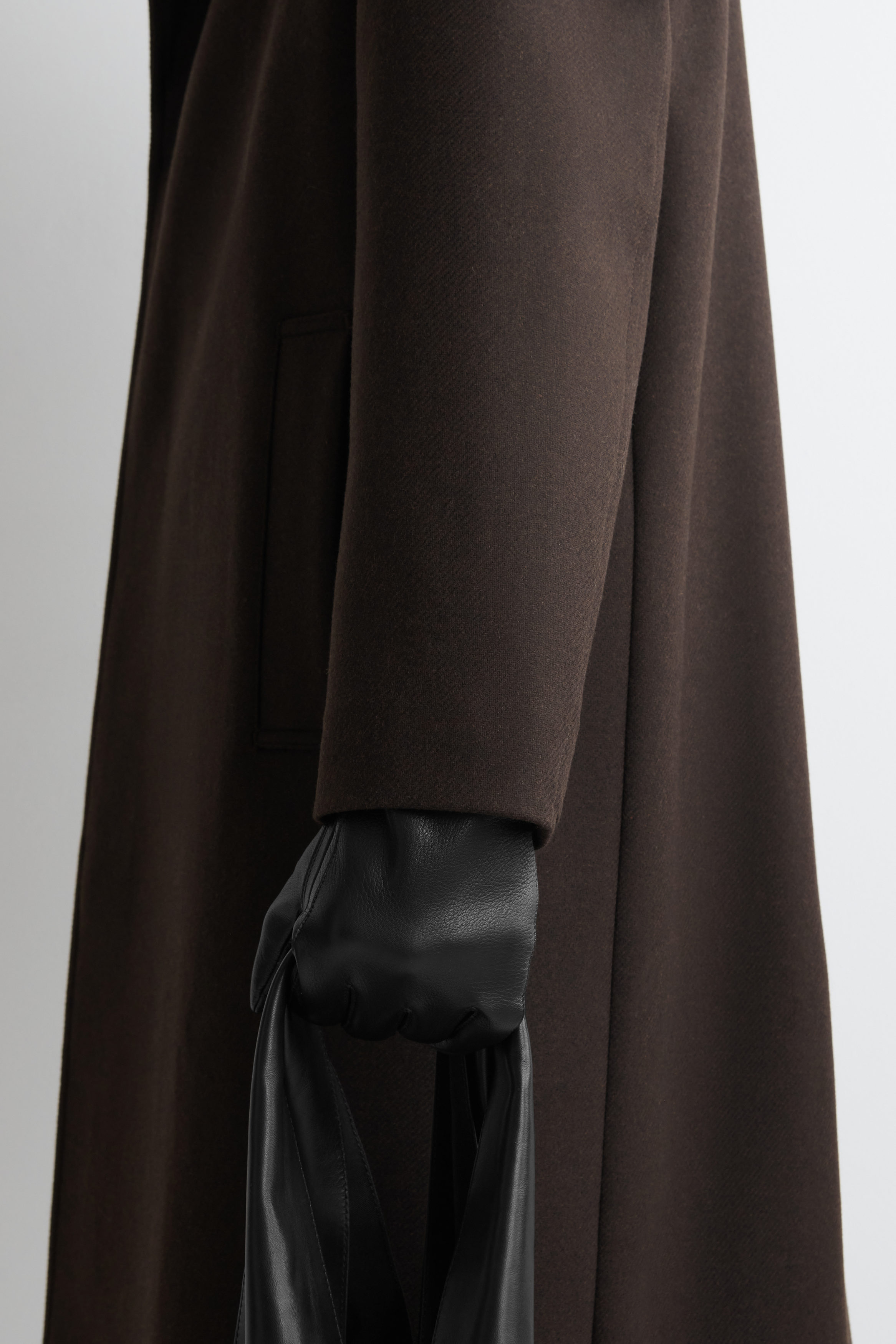 CASHMERE-LINED LEATHER GLOVES - BLACK | COS US