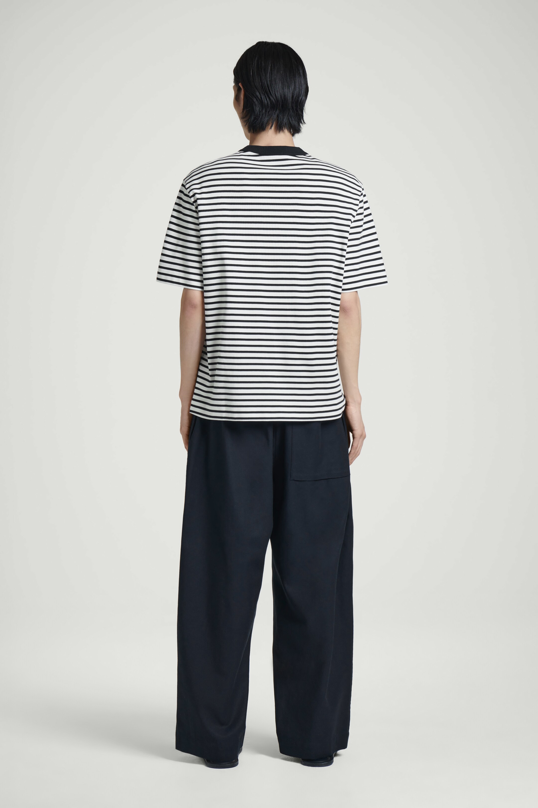Ingrandisci l'immagine: INTERLOCK COTTON CREW-NECK T-SHIRT - NAVY / STRIPED - UOMO | H&M CH 5