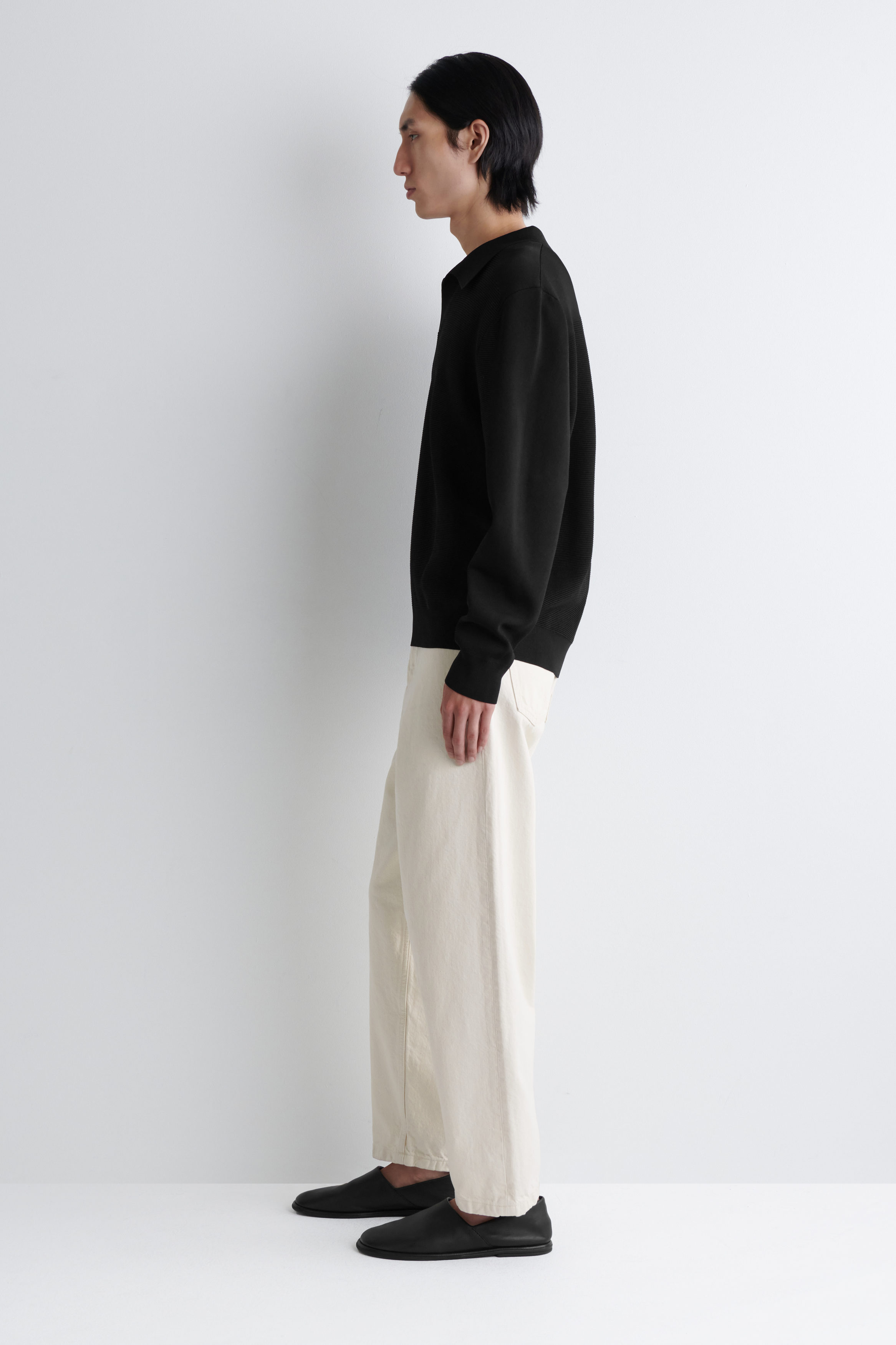 TEXTURED KNITTED POLO SWEATER - BLACK | COS US