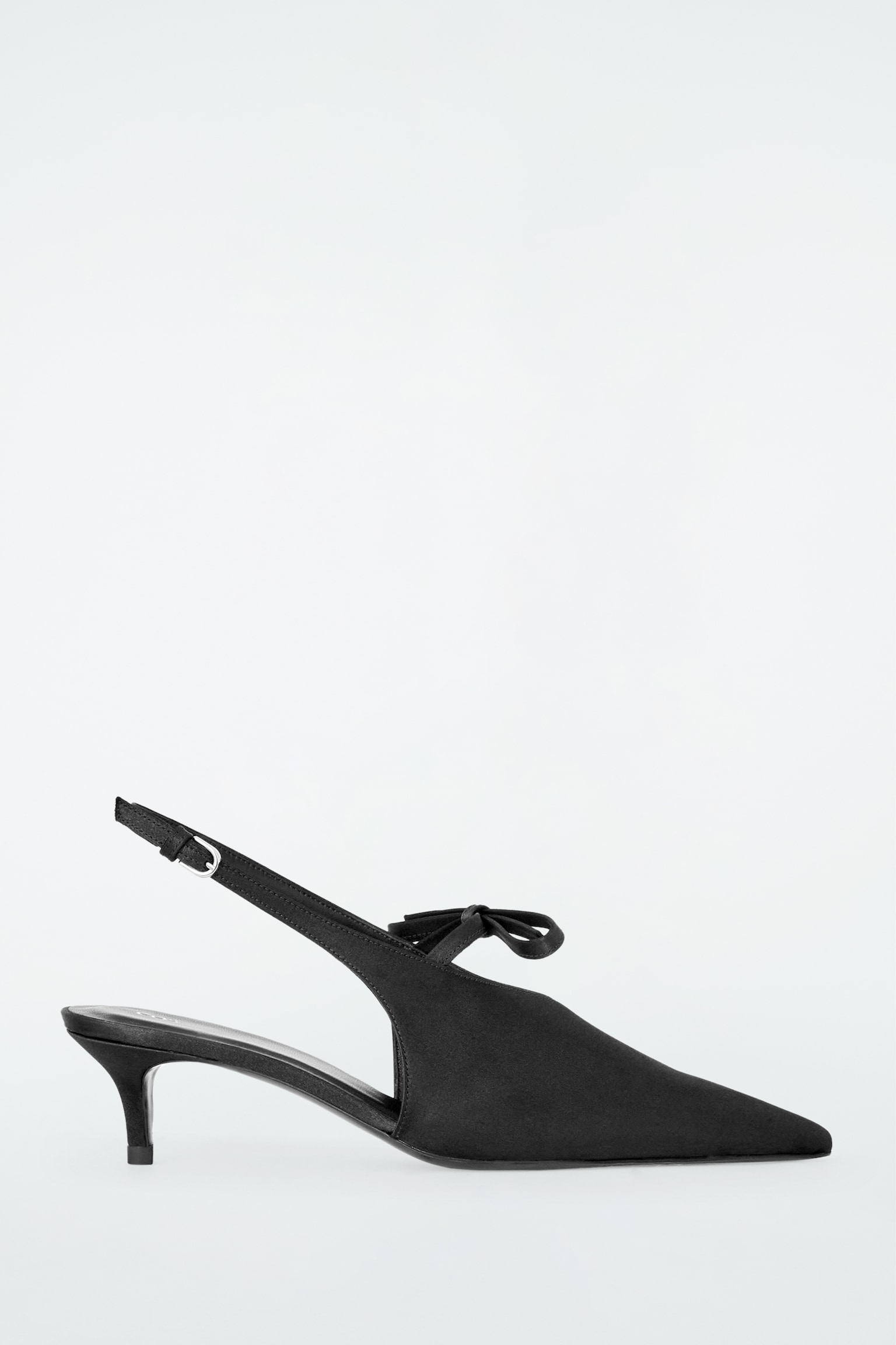 BOW-DETAIL POINTED SATIN SLINGBACK PUMPS - BLACK