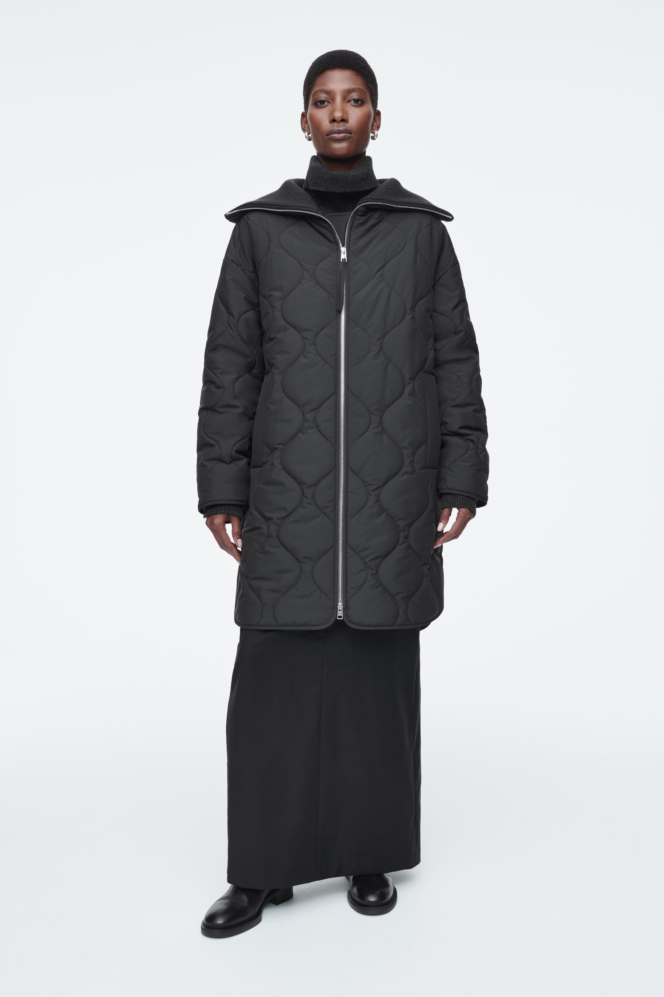 Agrandir l'image: MANTEAU MATELASSÉ À COL CHEMINÉE - NOIR - FEMME | H&M BE 1