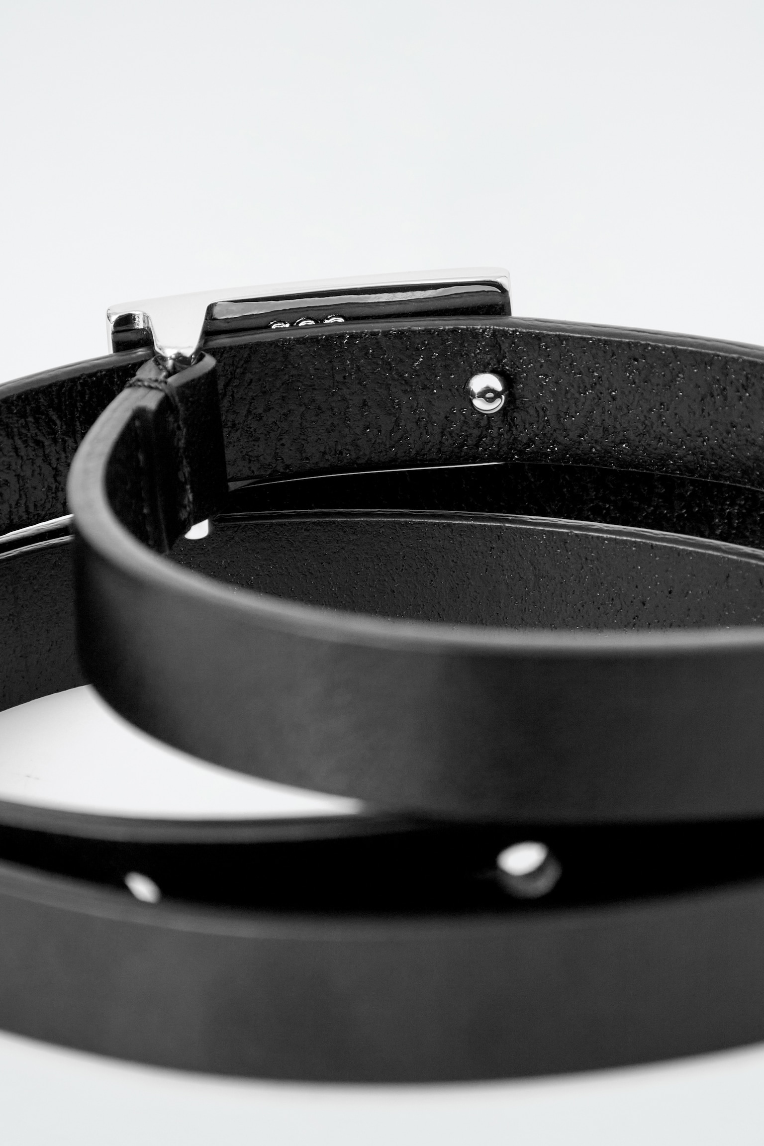 BAR-DETAIL SLIM LEATHER BELT - BLACK - 4