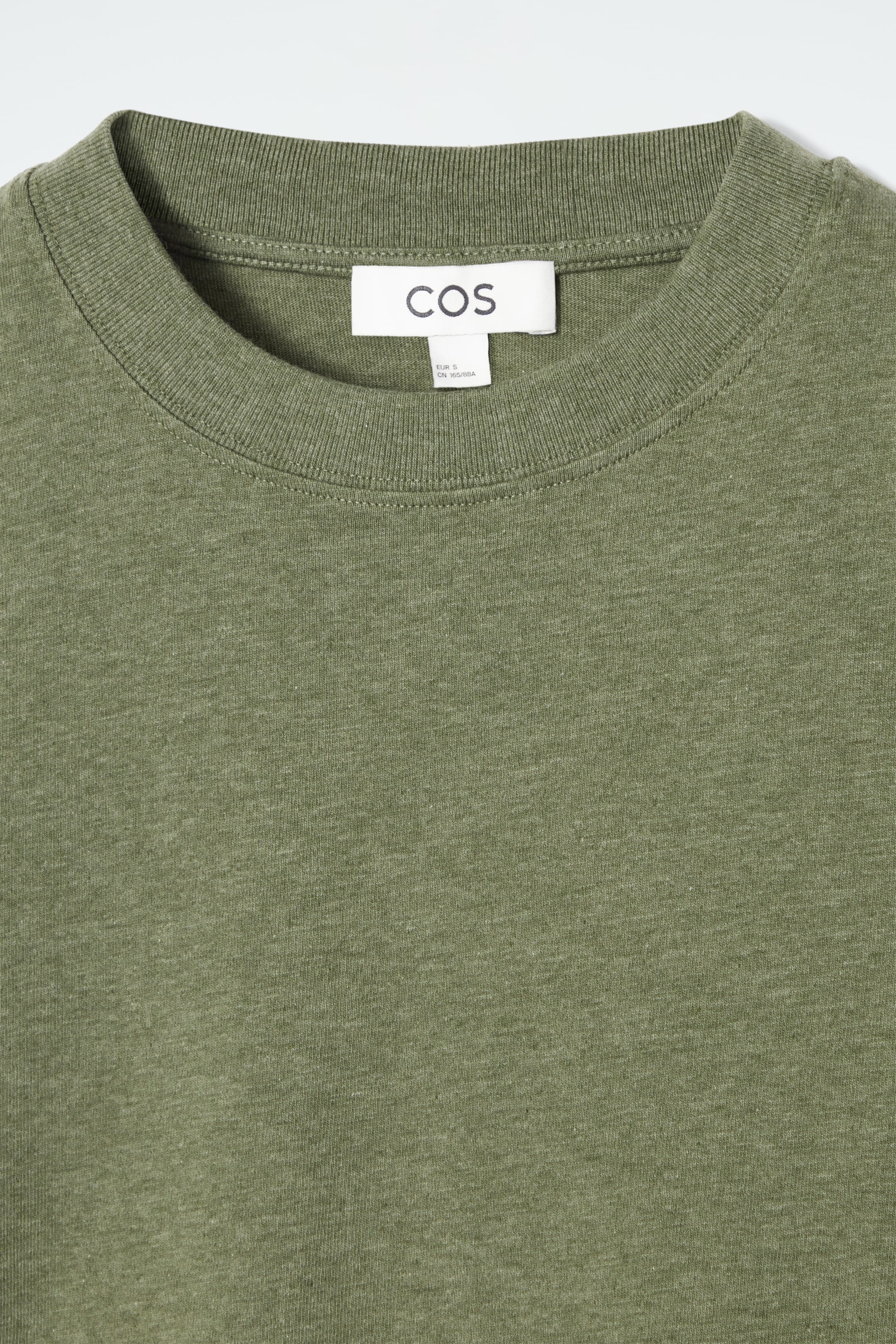 View larger image: CLEAN CUT REGULAR LONG-SLEEVED T-SHIRT - GREEN MÉLANGE - Ladies | H&M GB 2