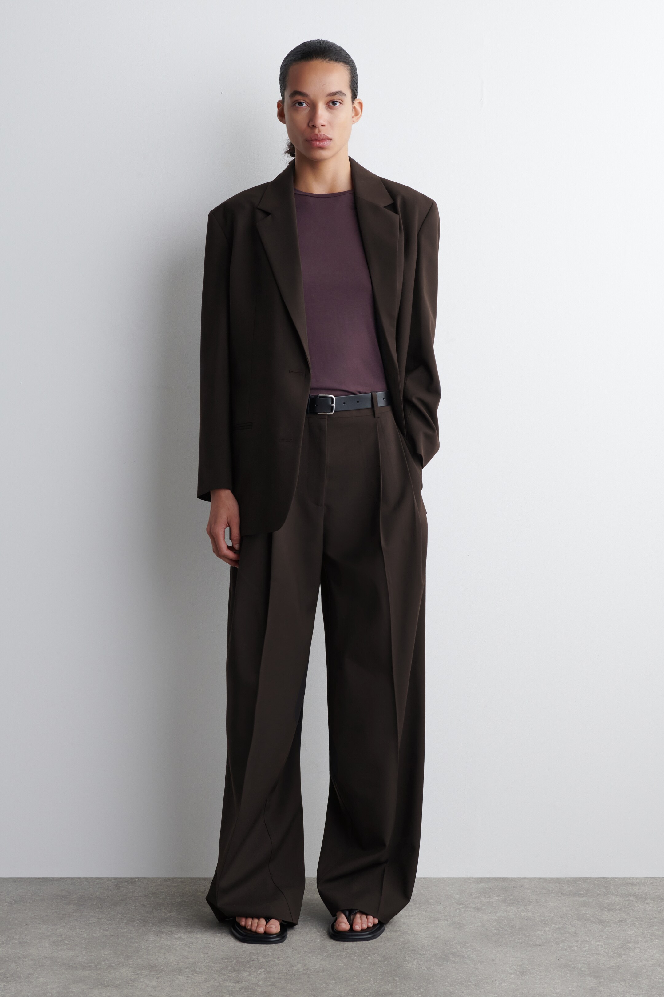 Agrandir l'image: T-SHIRT SLIM LÉGER - BORDEAUX - FEMME | H&M CH 2